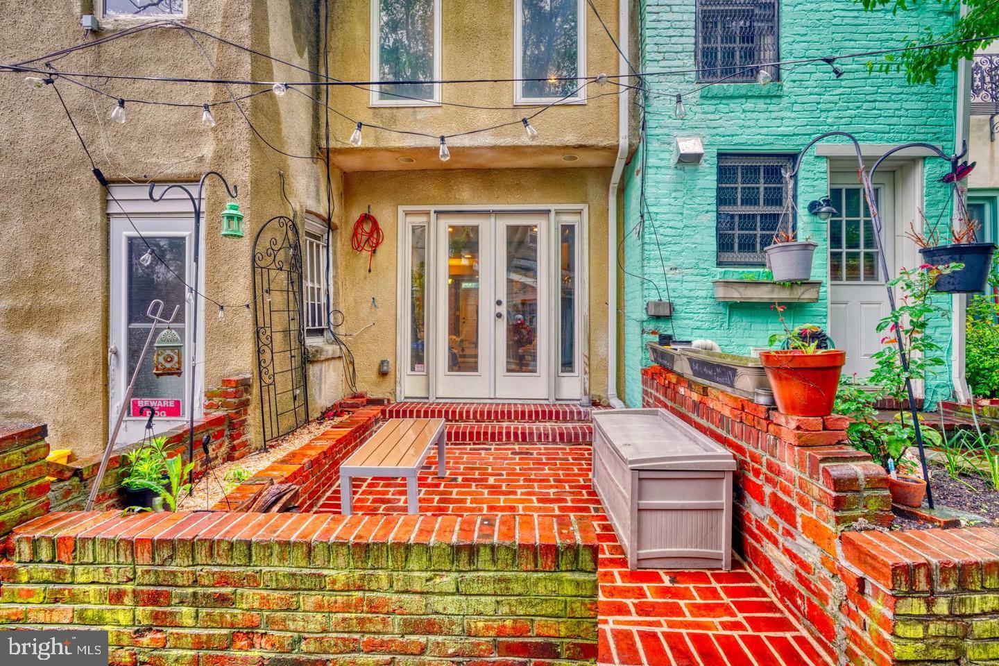 SETON HILL - Residential Lease