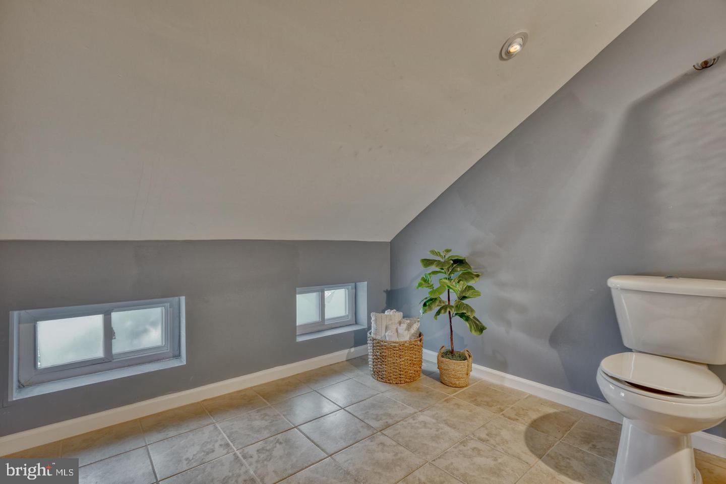 SETON HILL - Residential Lease