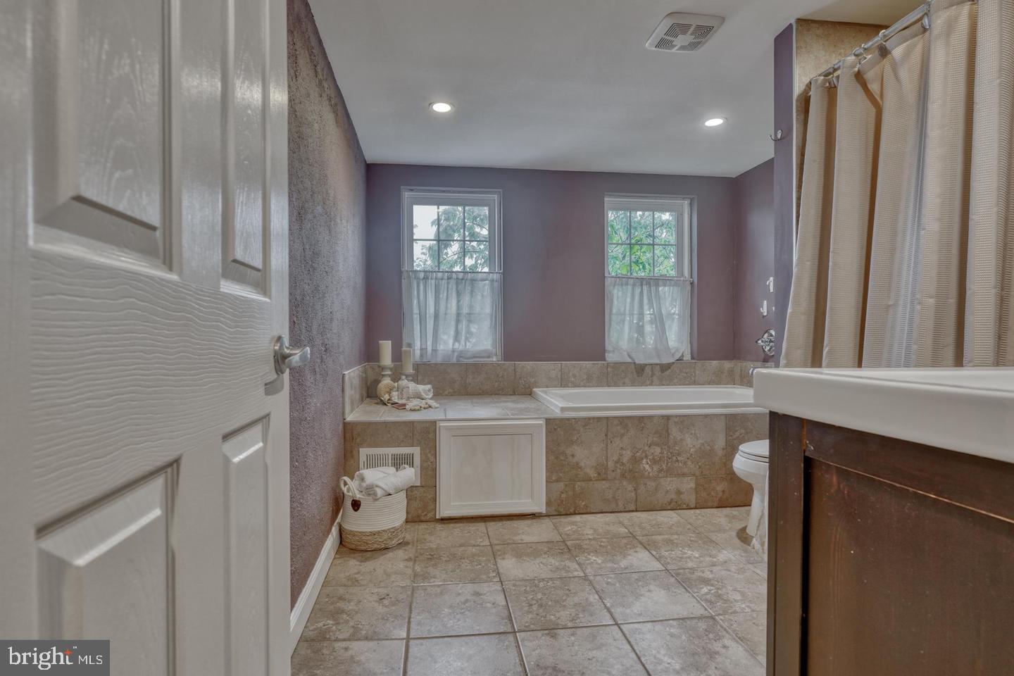 SETON HILL - Residential Lease