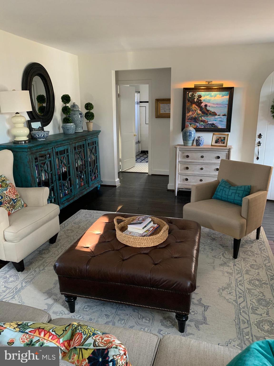 WOODSIDE KNOLLS - Residential Lease