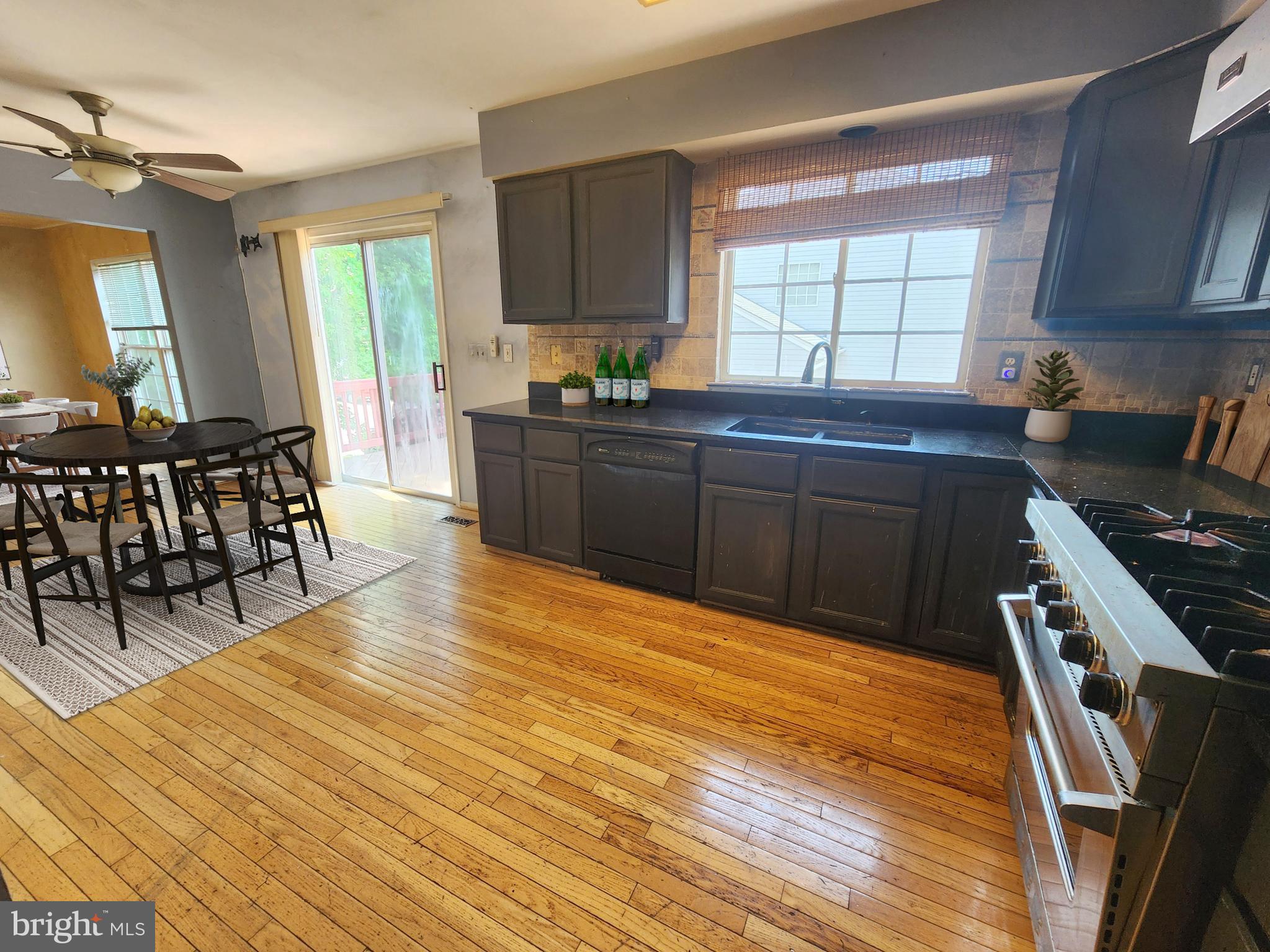 ROLLING RIDGE - Residential