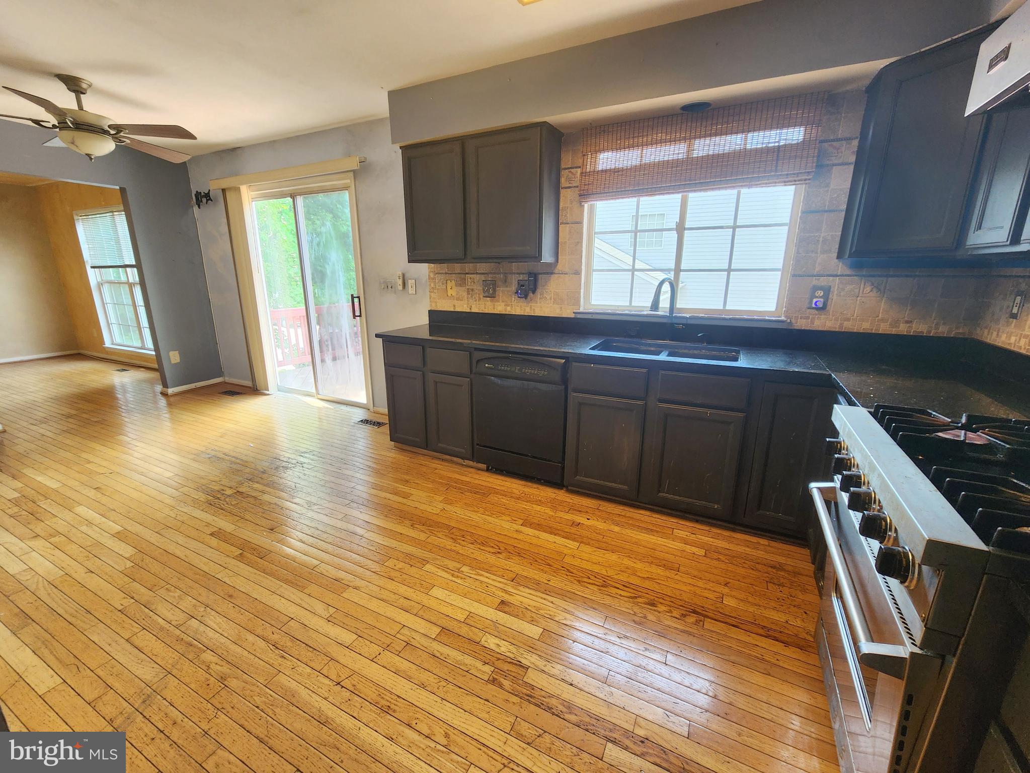 ROLLING RIDGE - Residential