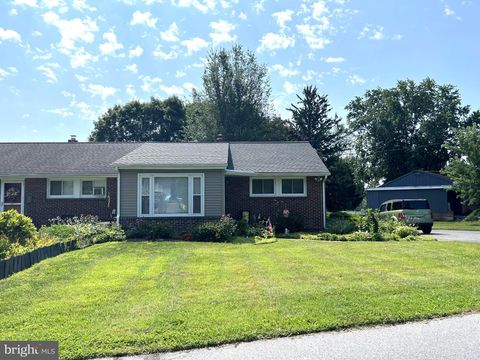 Photo of 515 CAPRI RD, LANCASTER, PA 17603 (MLS # PALA2032688)