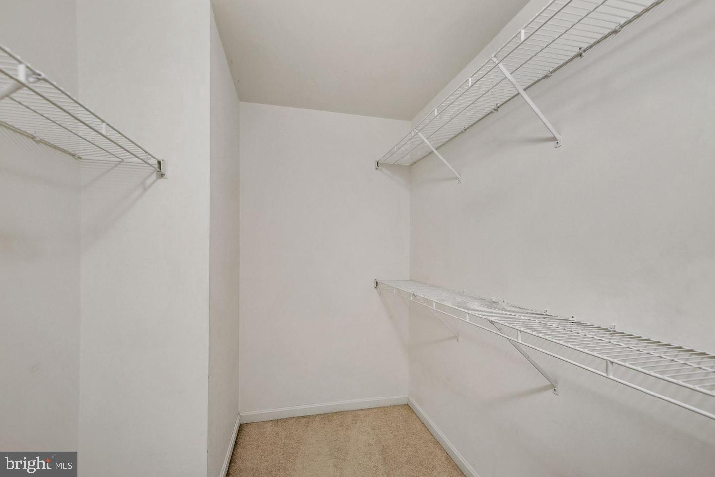 TOWNHOMES OF TIMBERLAND - Residential Lease