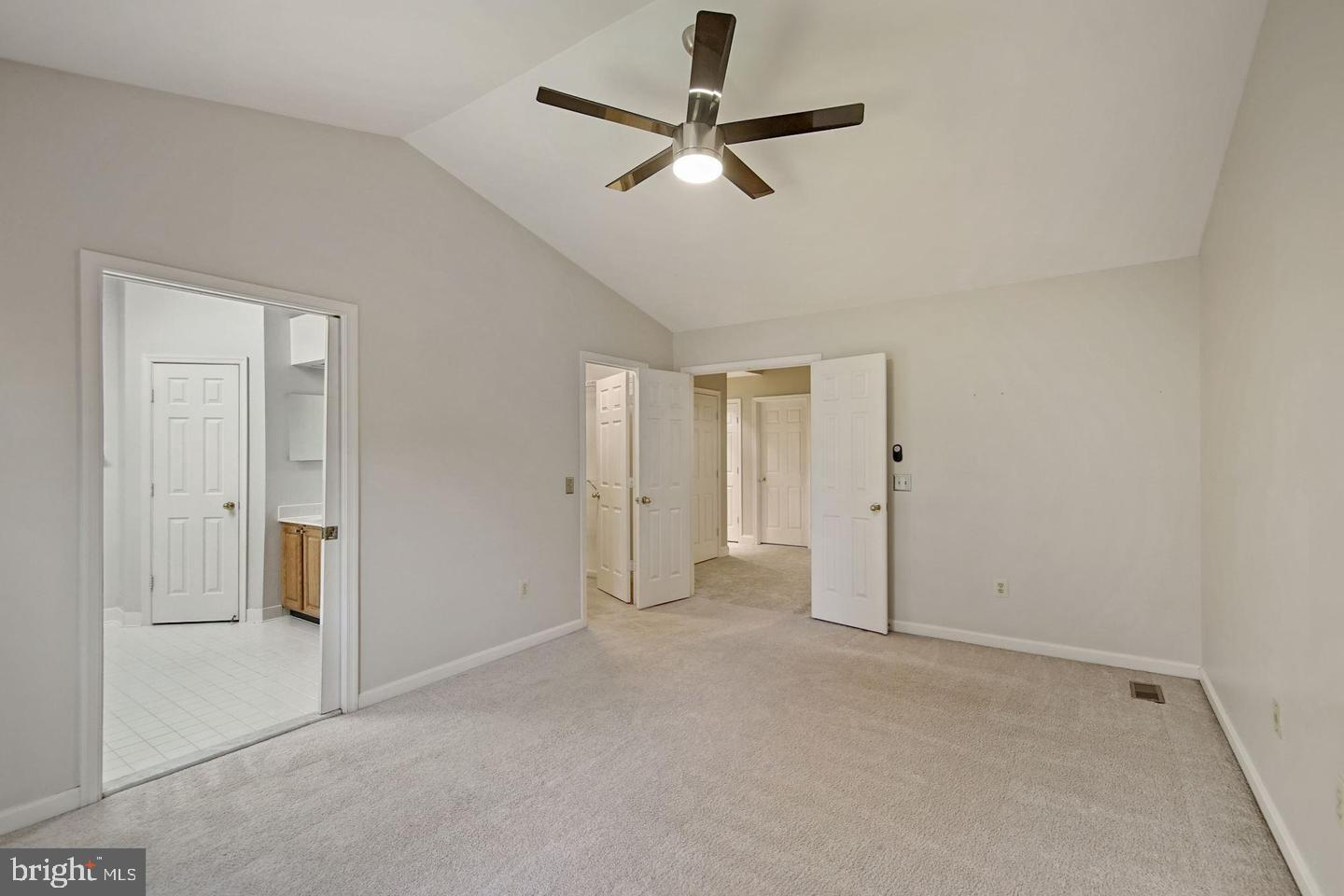 TOWNHOMES OF TIMBERLAND - Residential Lease