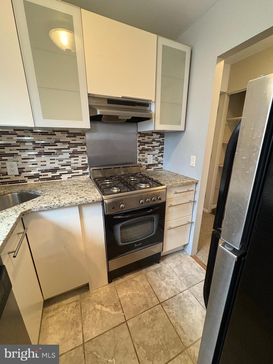 WASHINGTON SQ WEST - Residential Lease