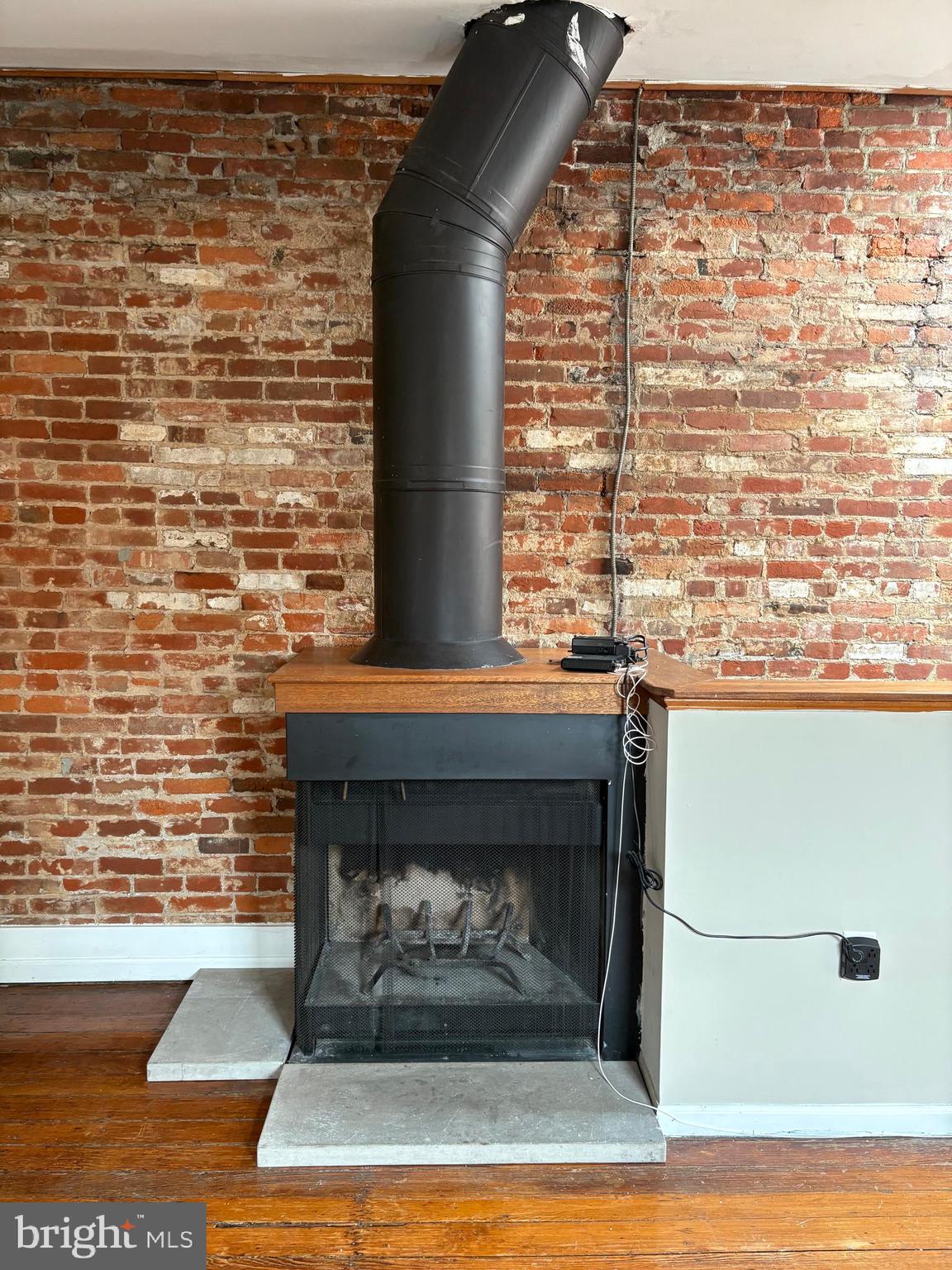 WASHINGTON SQ WEST - Residential Lease