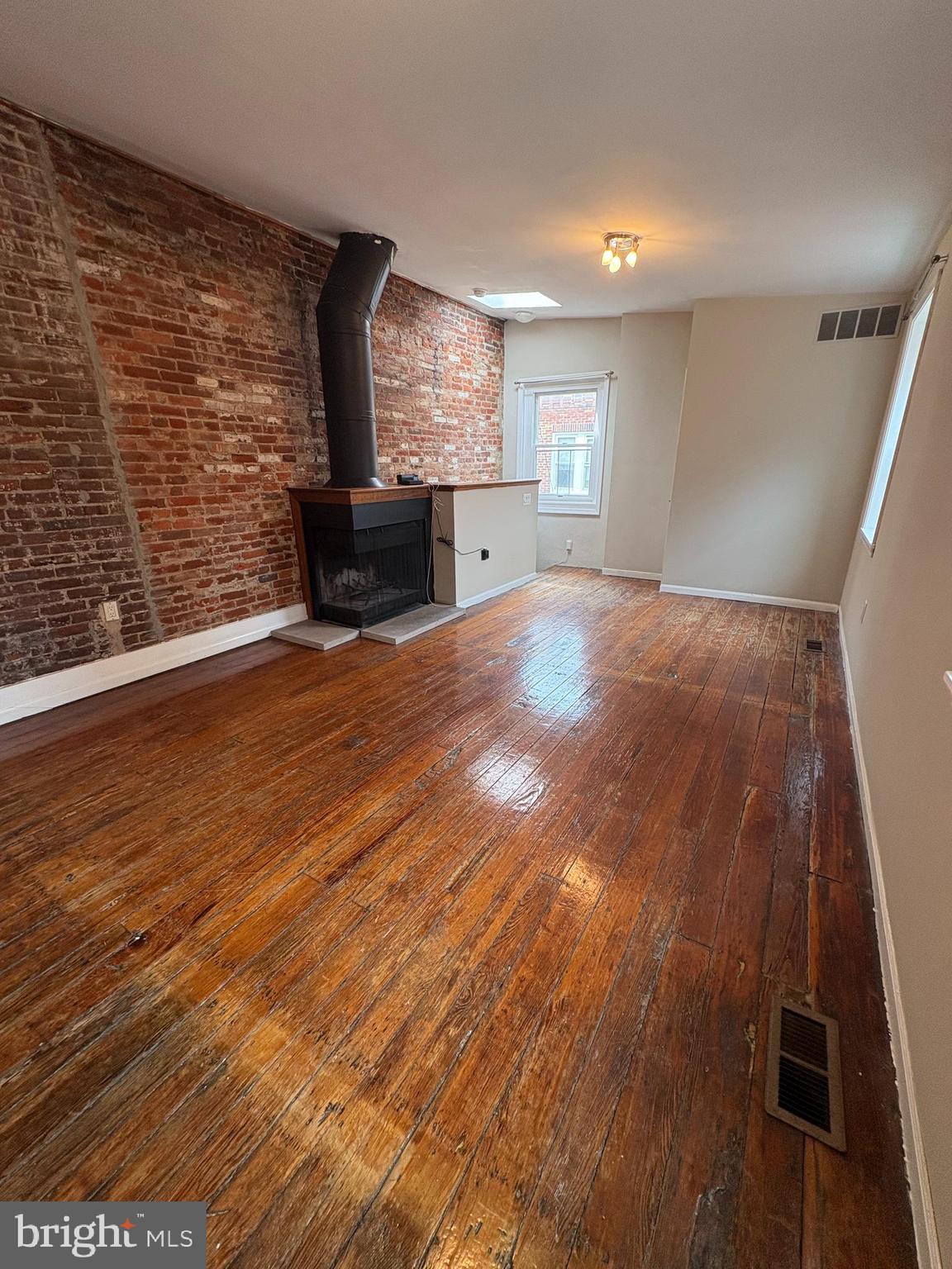 WASHINGTON SQ WEST - Residential Lease