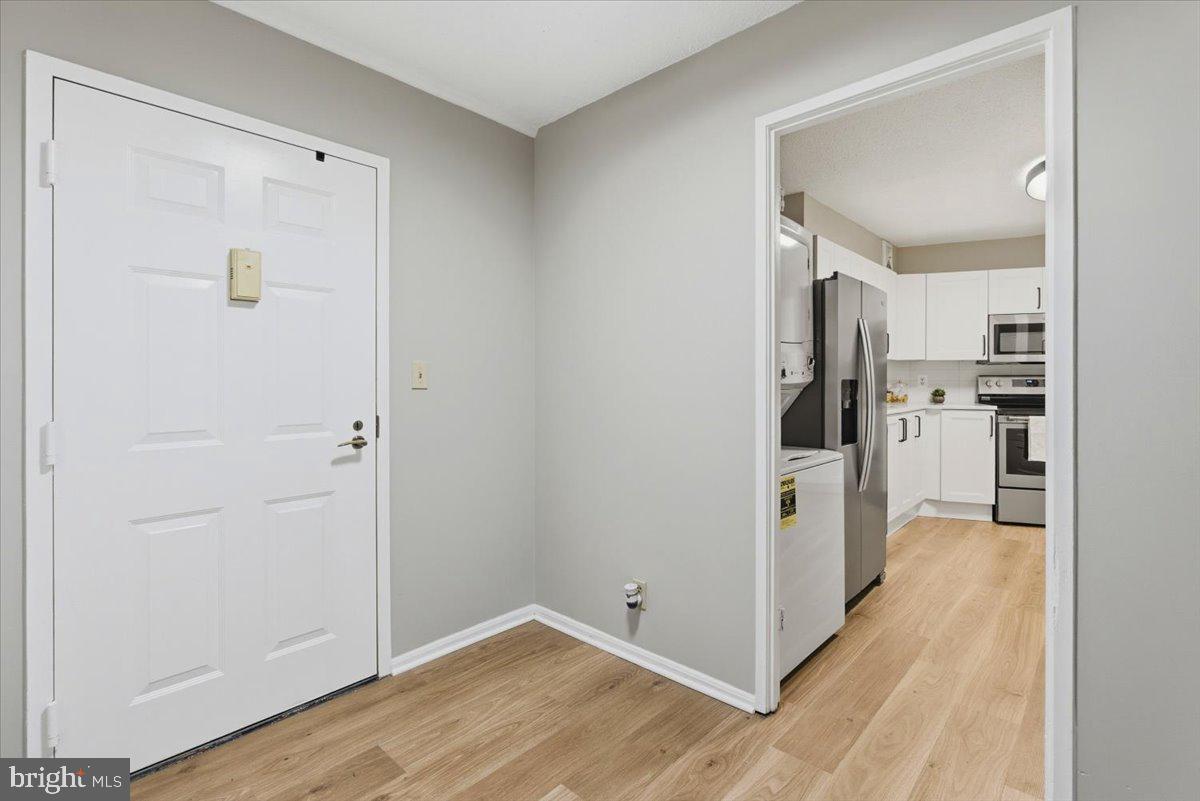 5901 MOUNT EAGLE DRIVE 104