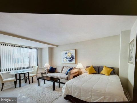 1021 ARLINGTON BOULEVARD 811 ARLINGTON VA 22209