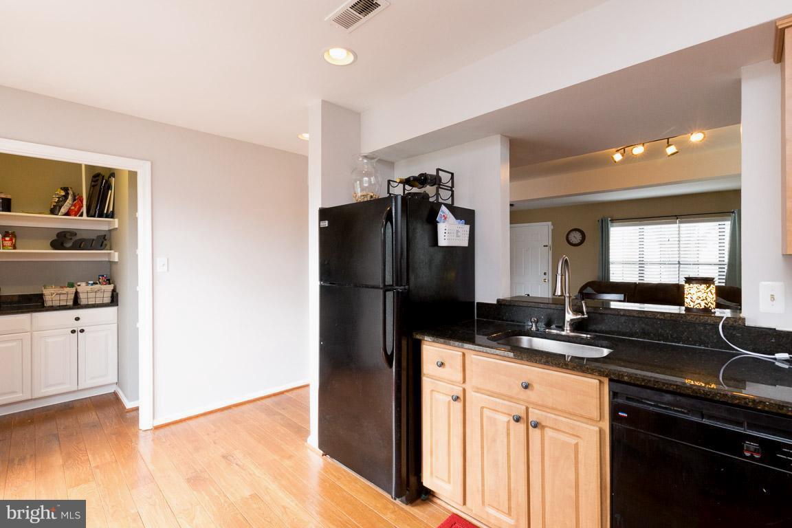 LONGSTREET COMMONS - Residential