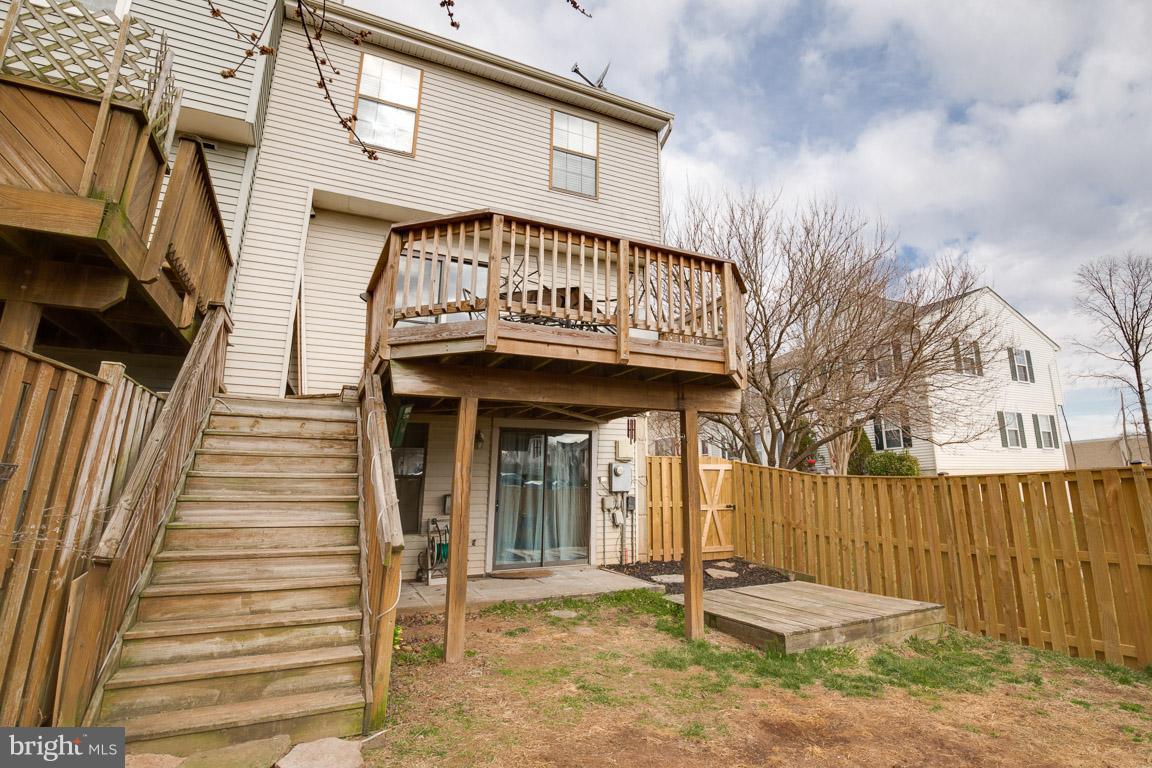 LONGSTREET COMMONS - Residential