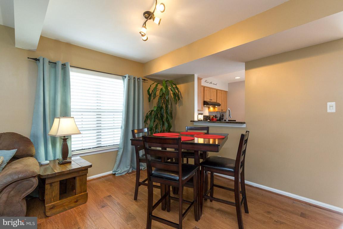 LONGSTREET COMMONS - Residential