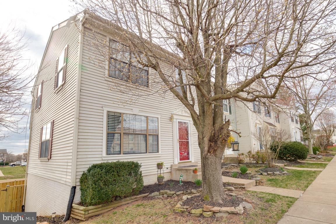 LONGSTREET COMMONS - Residential