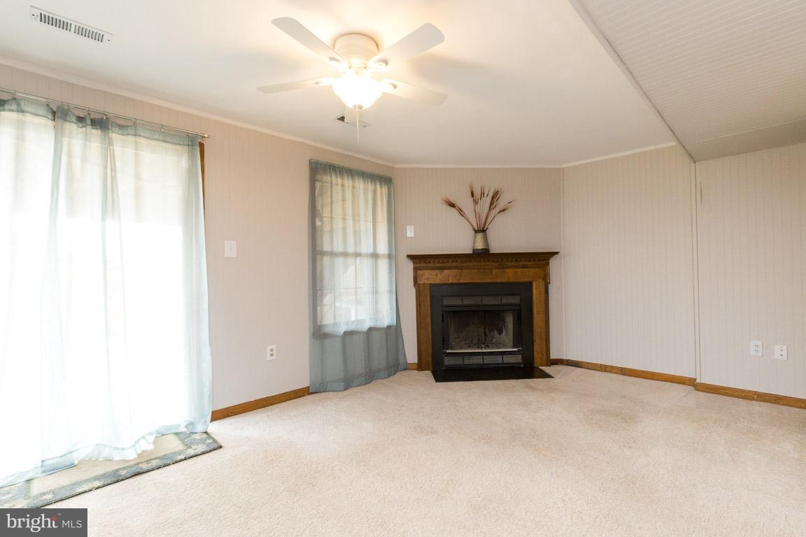 LONGSTREET COMMONS - Residential