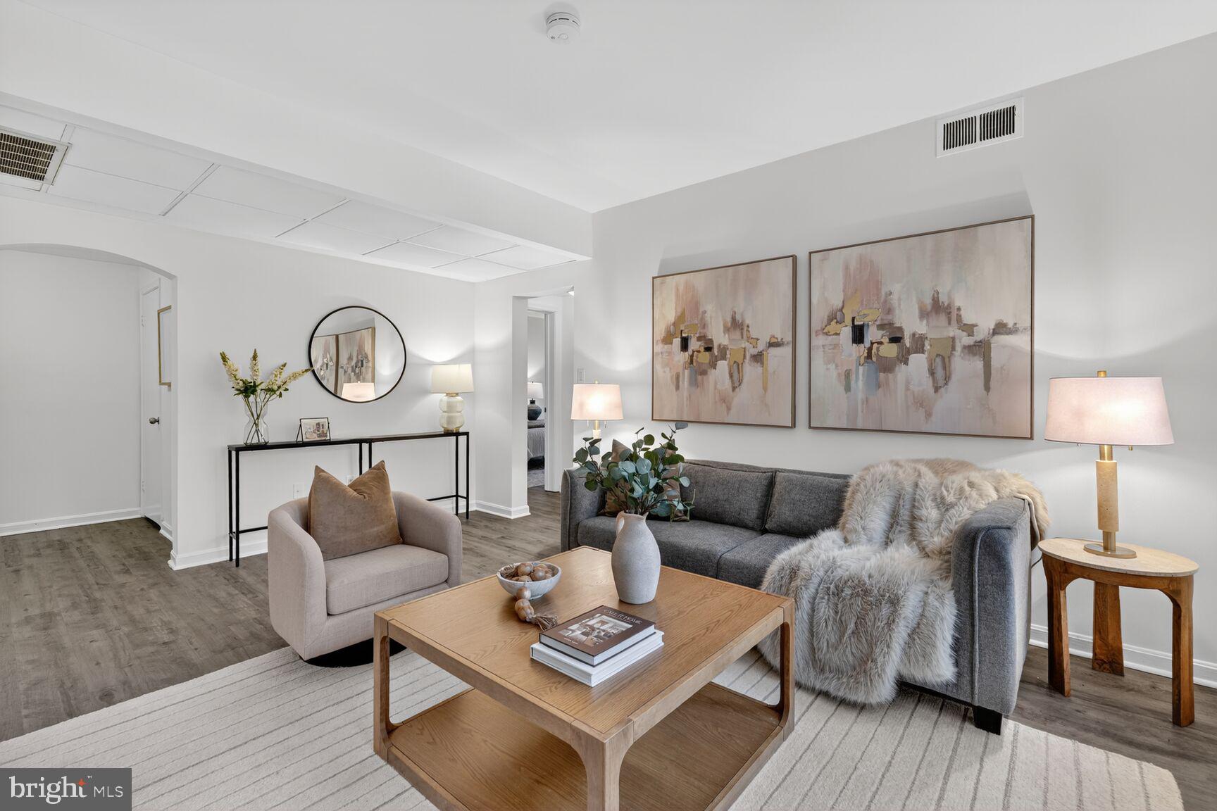 1719 N TROY STREET 395