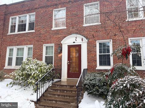 1719 N TROY STREET 395 ARLINGTON VA 22201