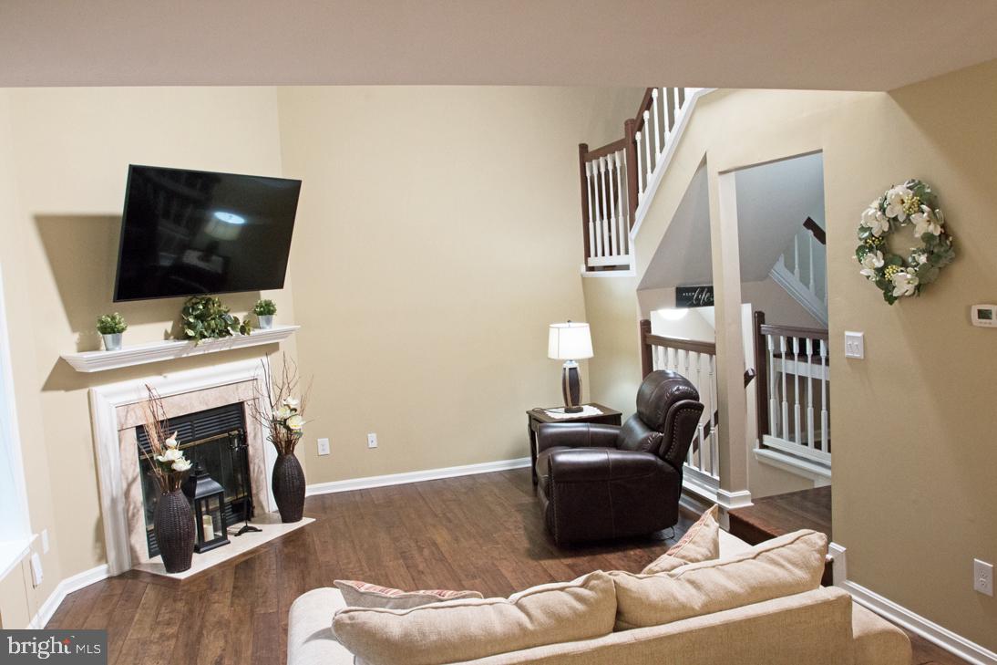 ASHBURN FARM - Residential