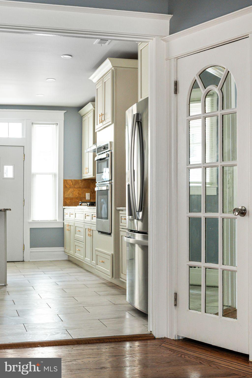 UNIVERSITY CITY - Residential