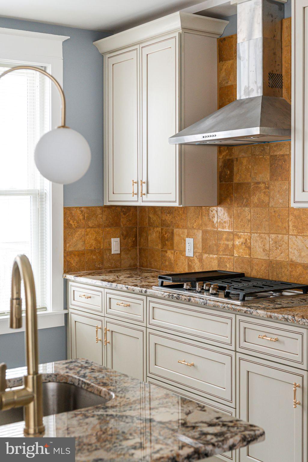 UNIVERSITY CITY - Residential