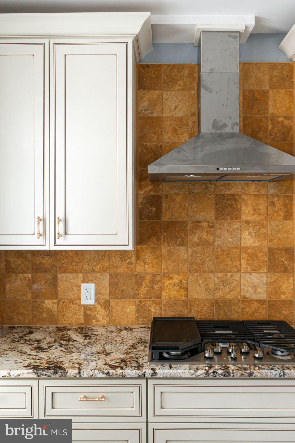 UNIVERSITY CITY - Residential