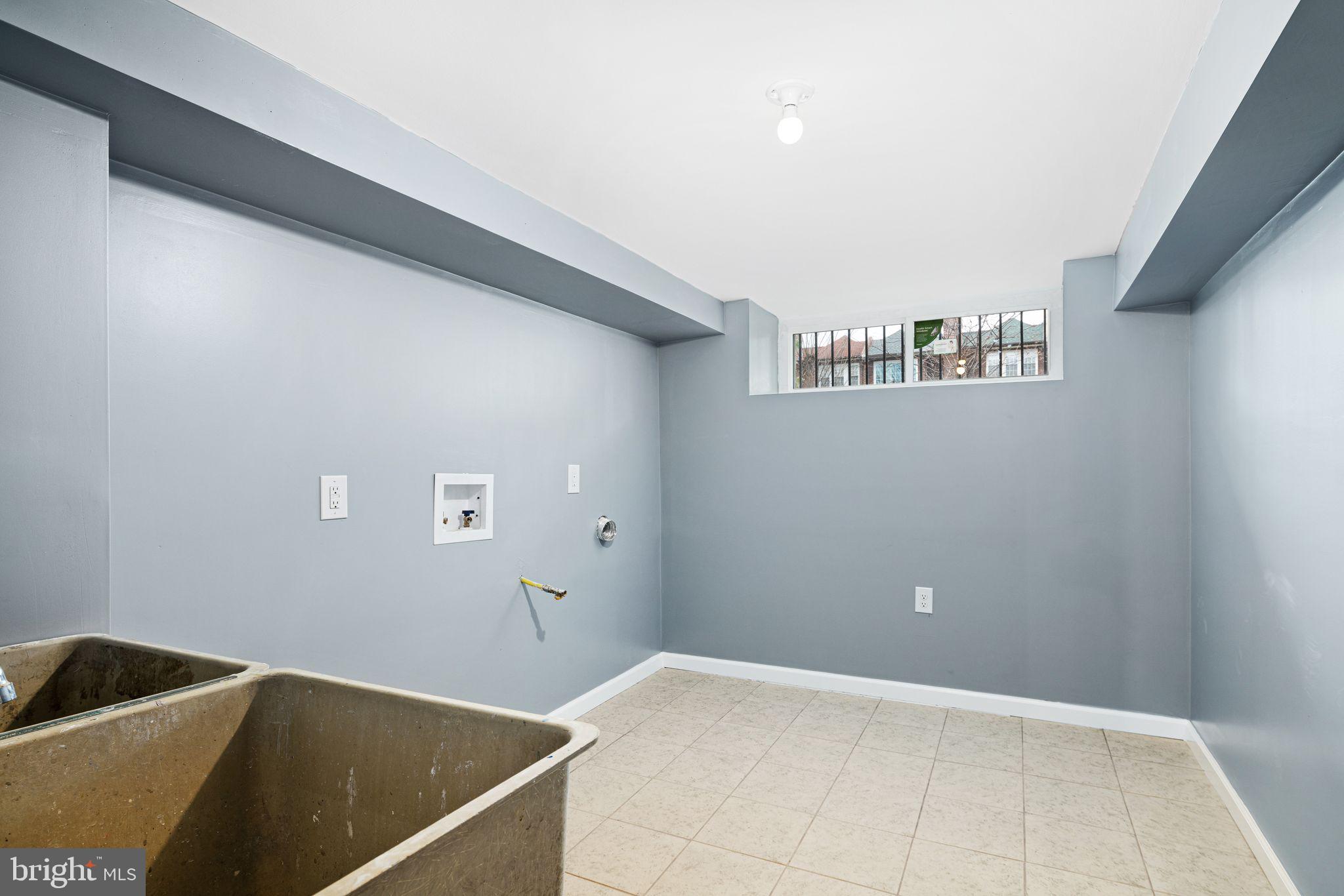 UNIVERSITY CITY - Residential