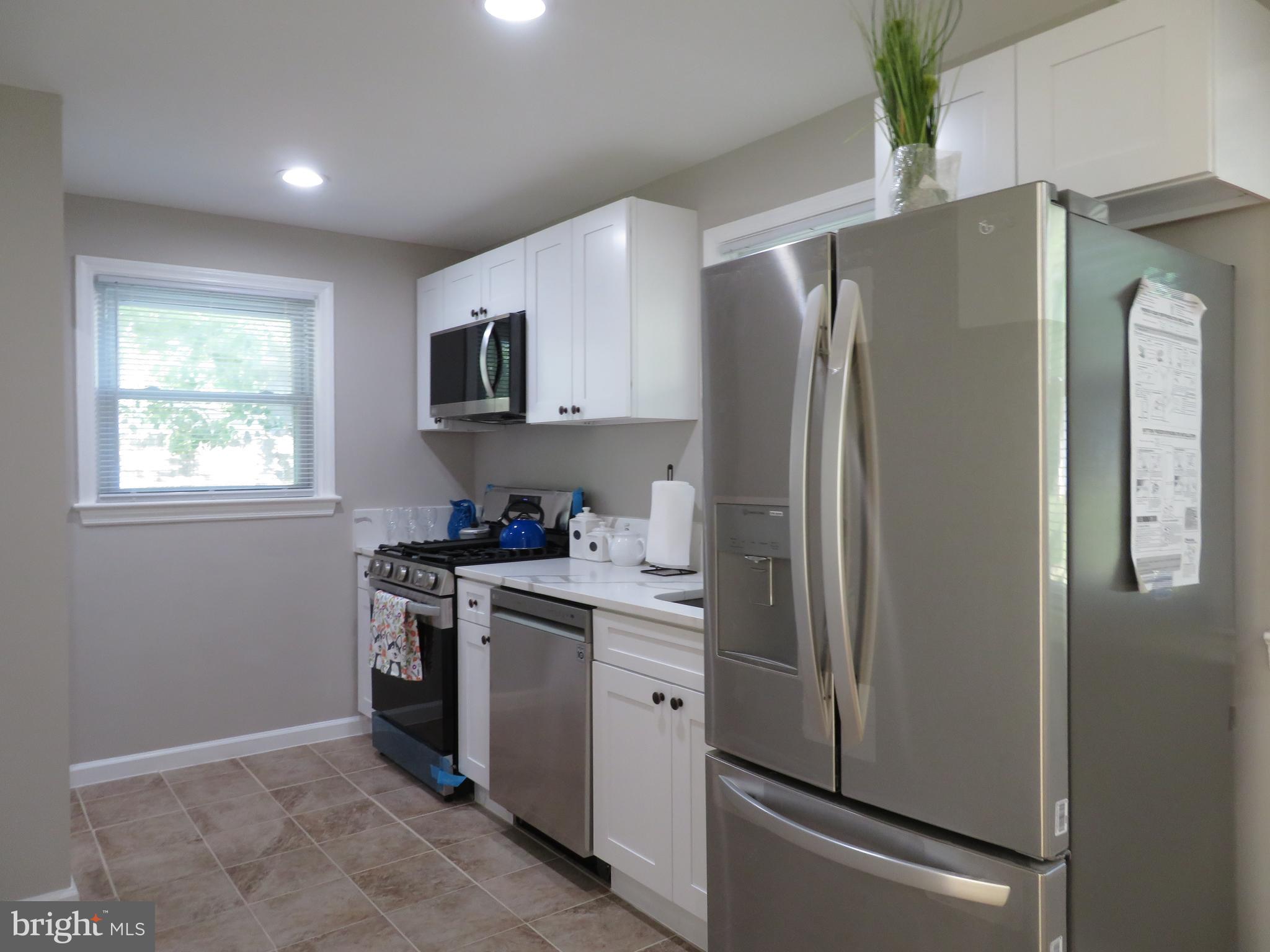 NEW CARROLLTON - Residential