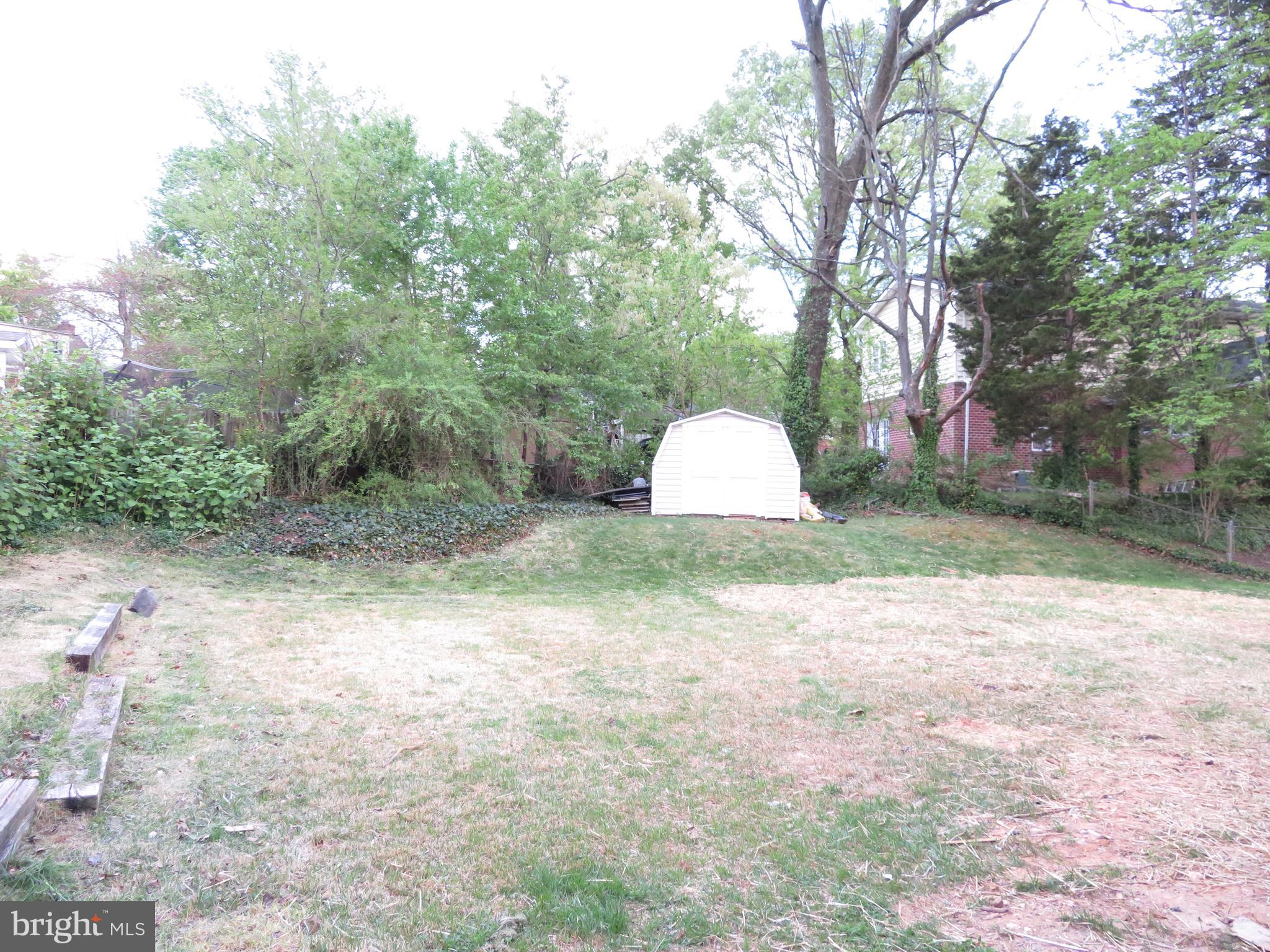 NEW CARROLLTON - Residential