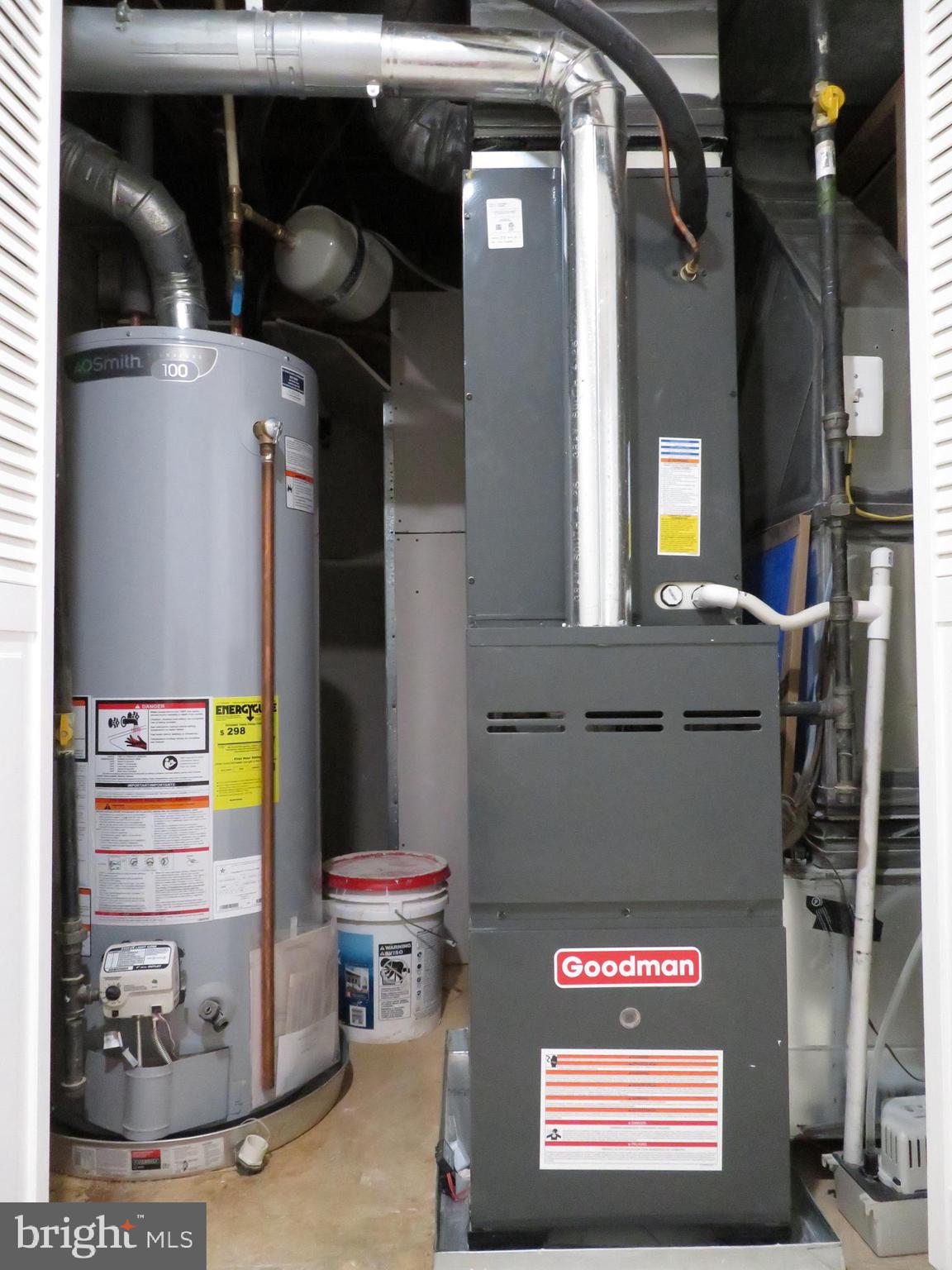 NEW CARROLLTON - Residential