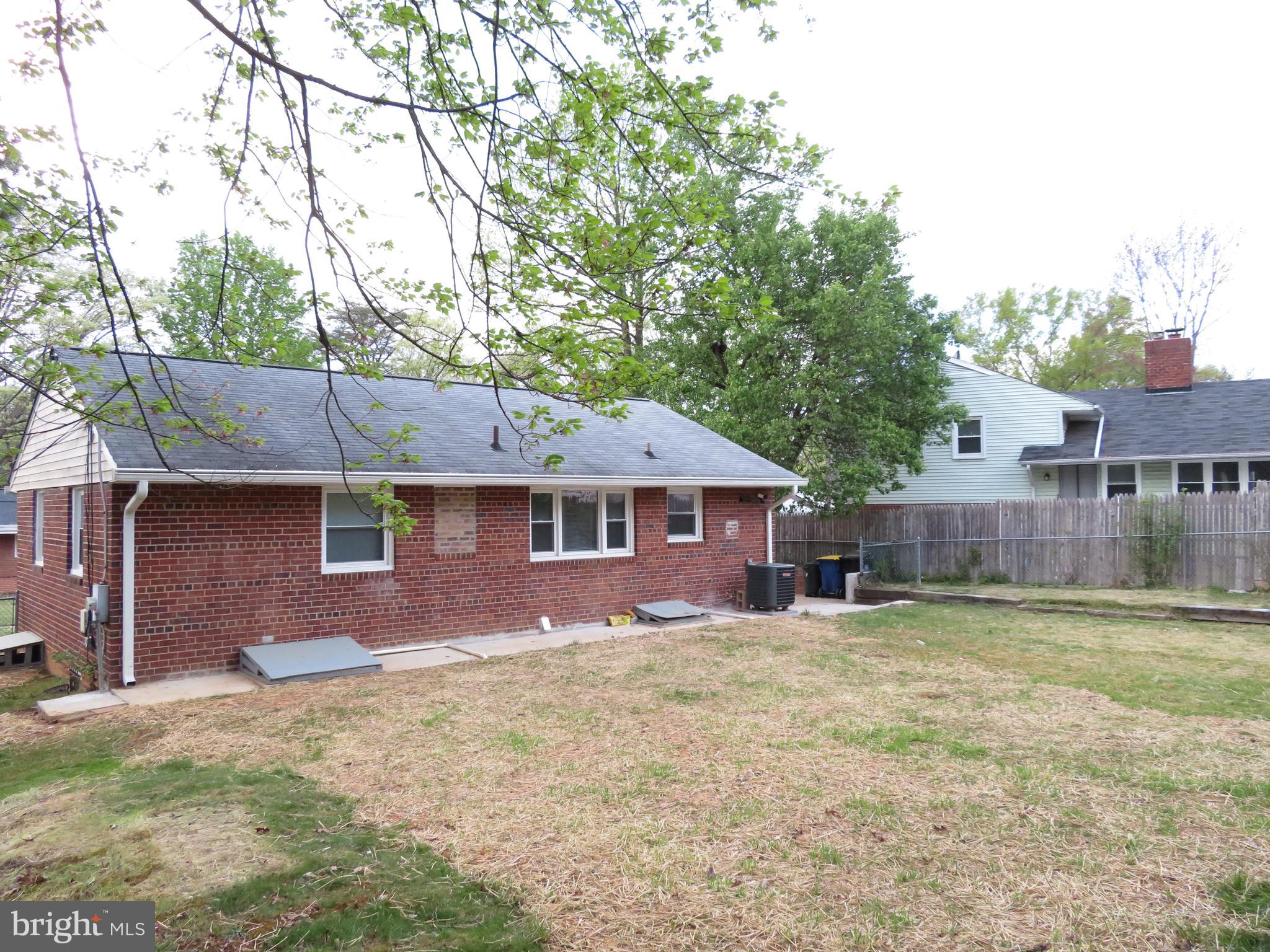 NEW CARROLLTON - Residential