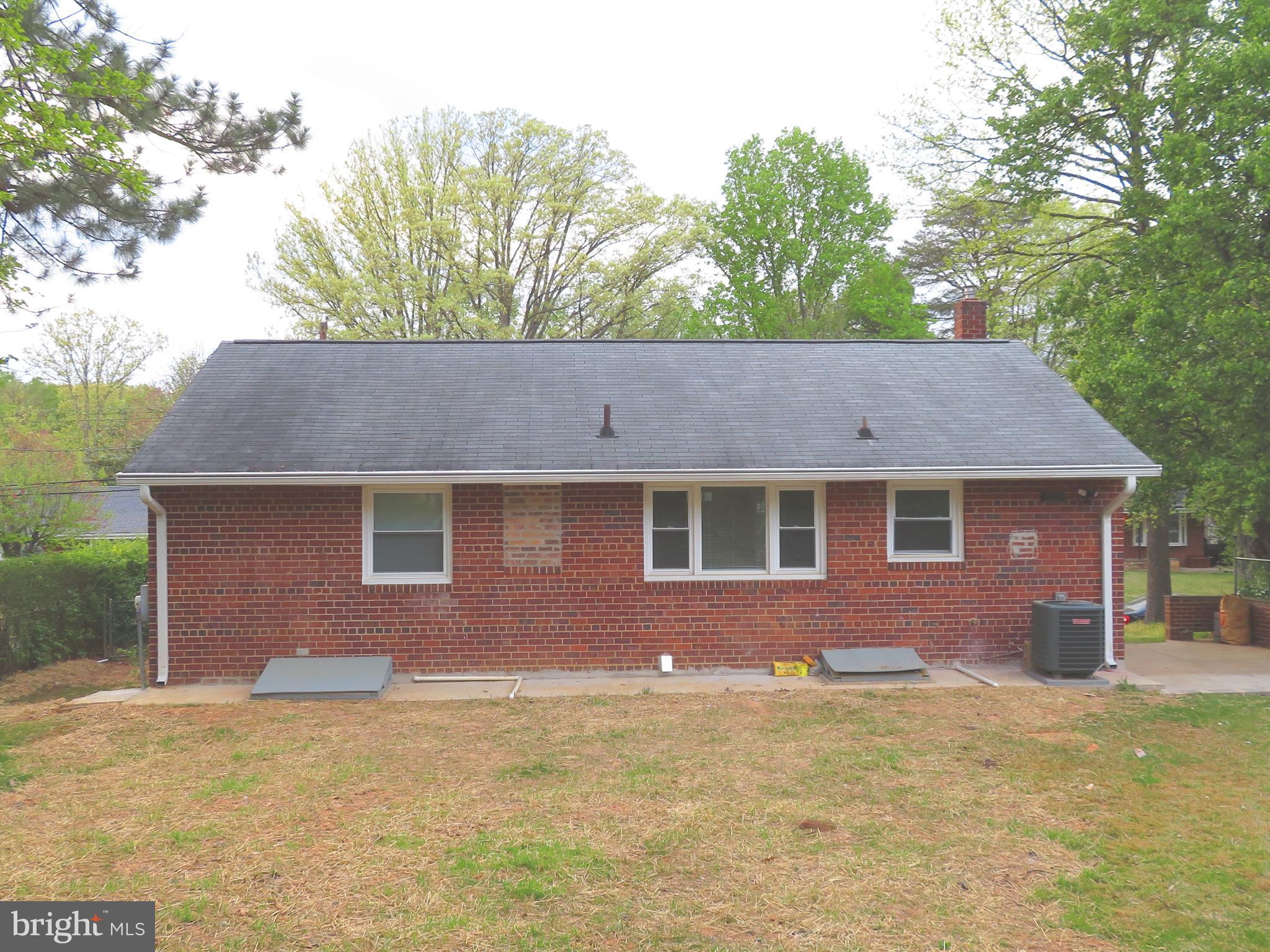 NEW CARROLLTON - Residential