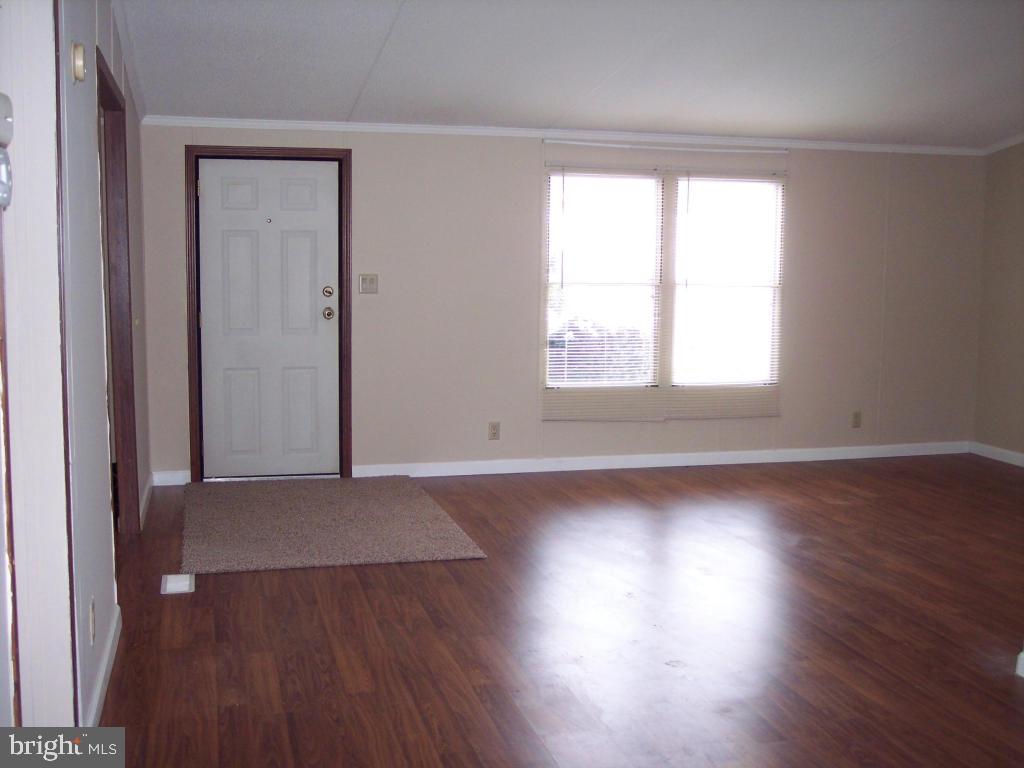 LAKEVIEW COUNTRY ESTATES - Residential