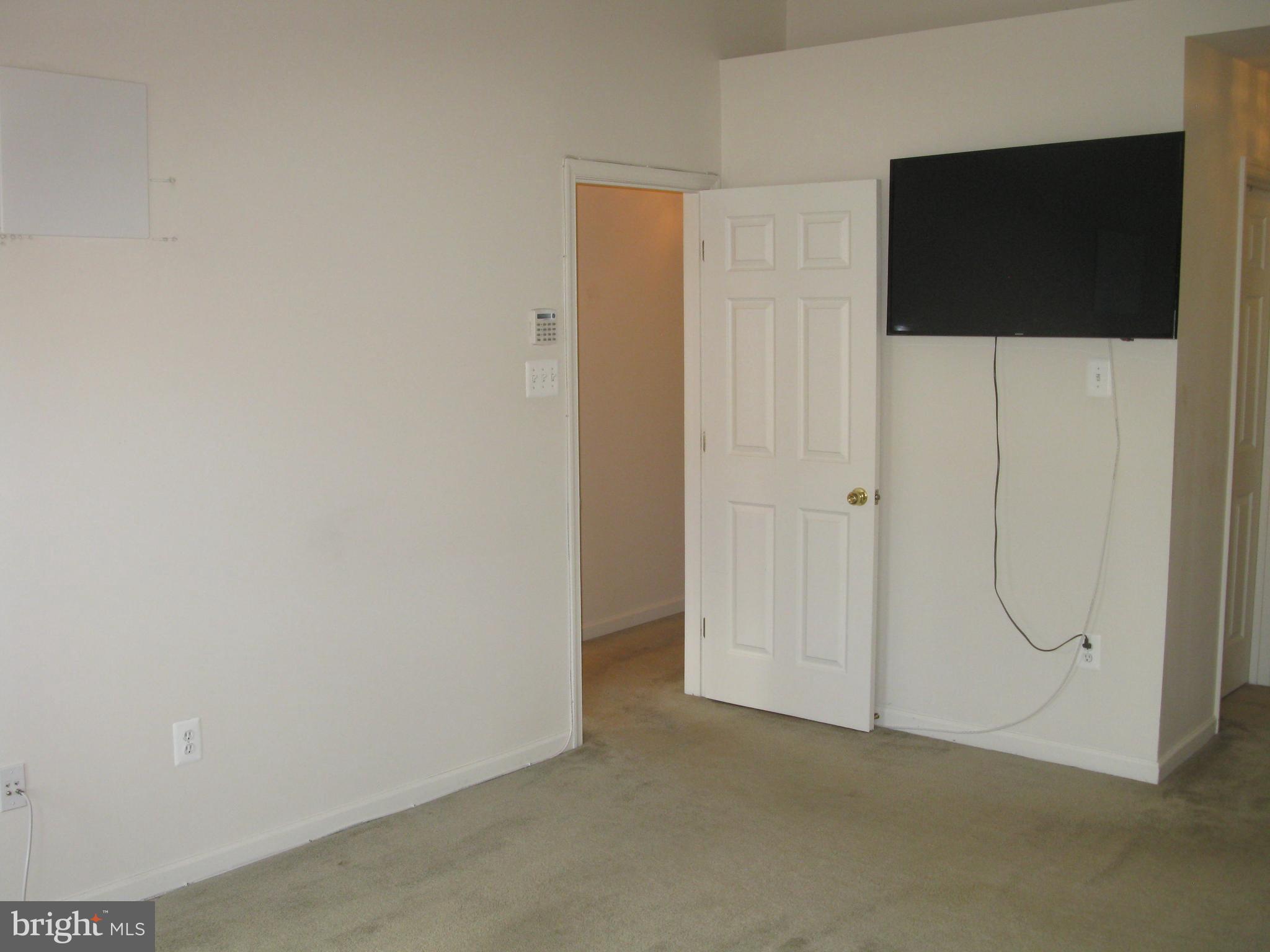 THE OAKS AT WATERS EDGE - Residential