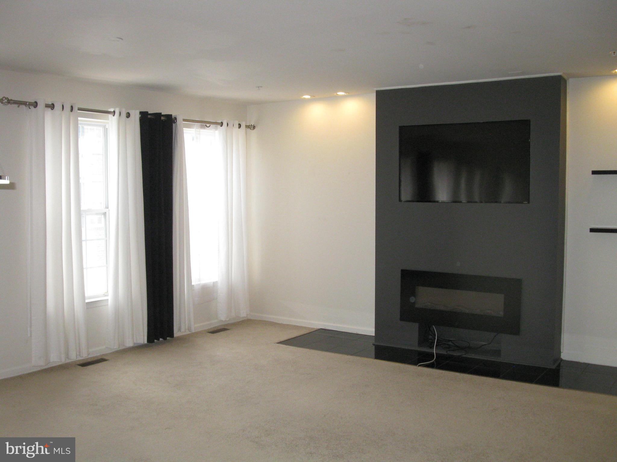 THE OAKS AT WATERS EDGE - Residential