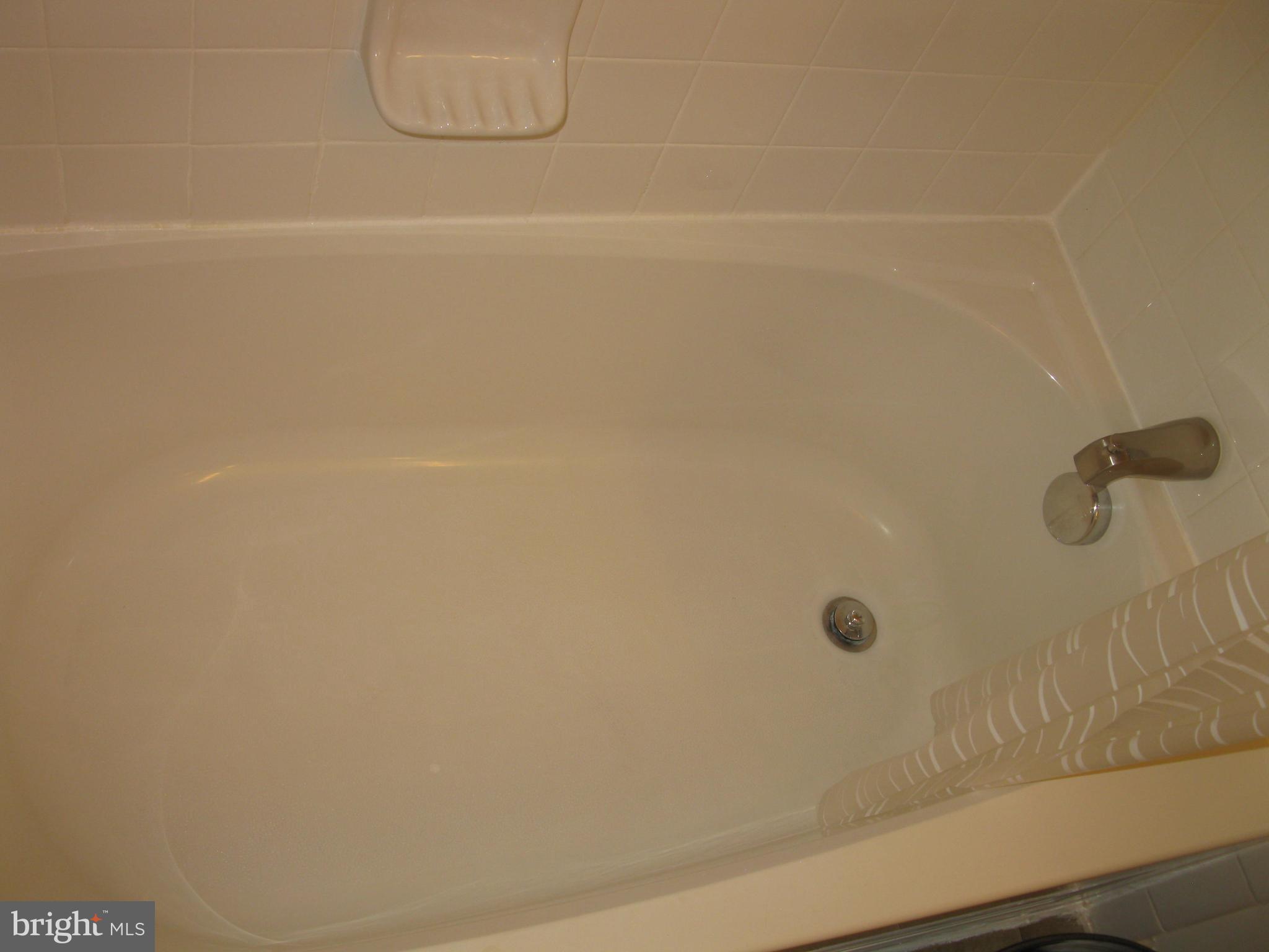 THE OAKS AT WATERS EDGE - Residential