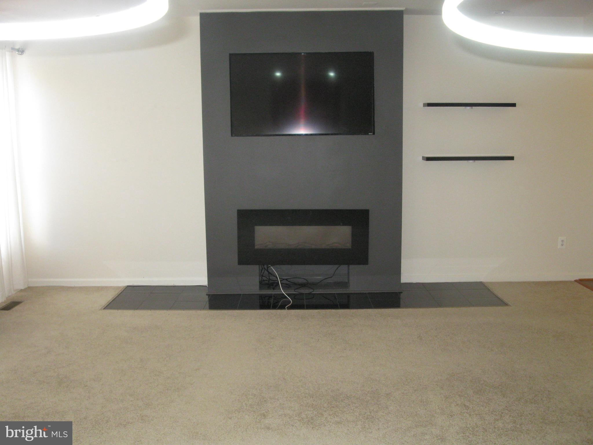 THE OAKS AT WATERS EDGE - Residential