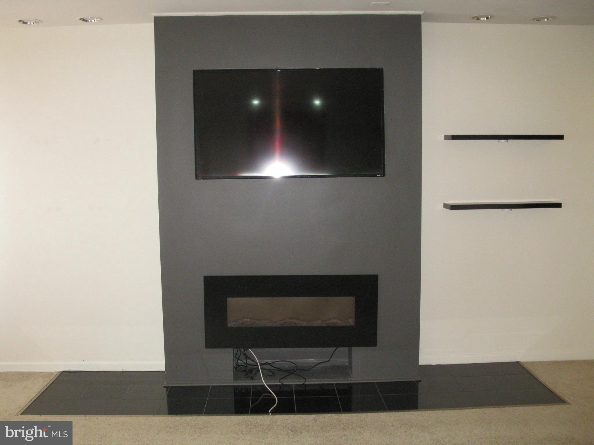 THE OAKS AT WATERS EDGE - Residential