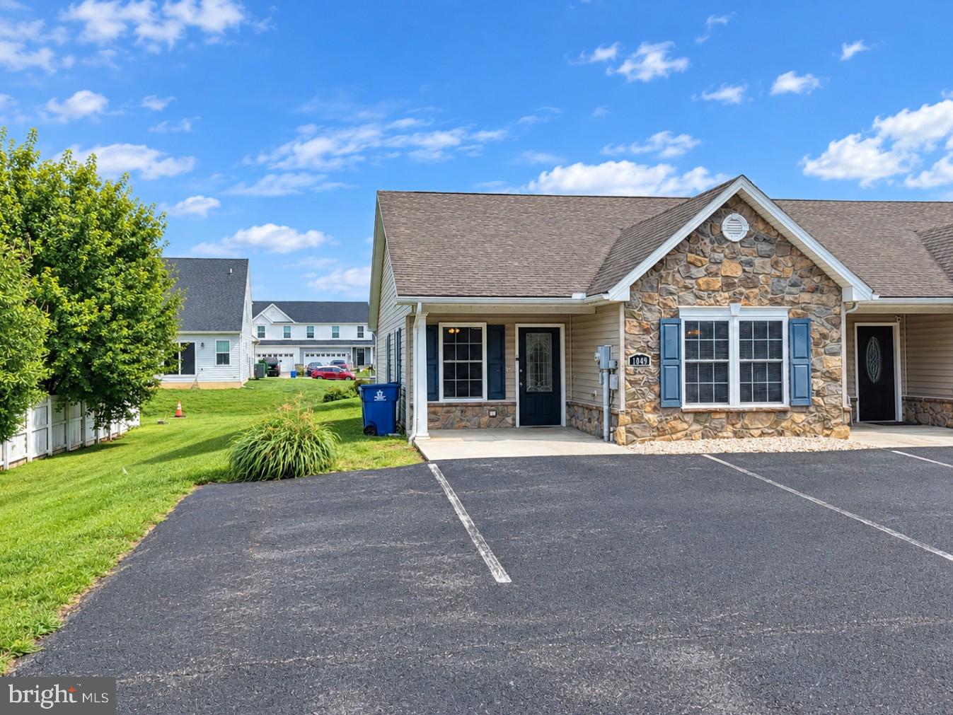1049 NEWVILLE ROAD