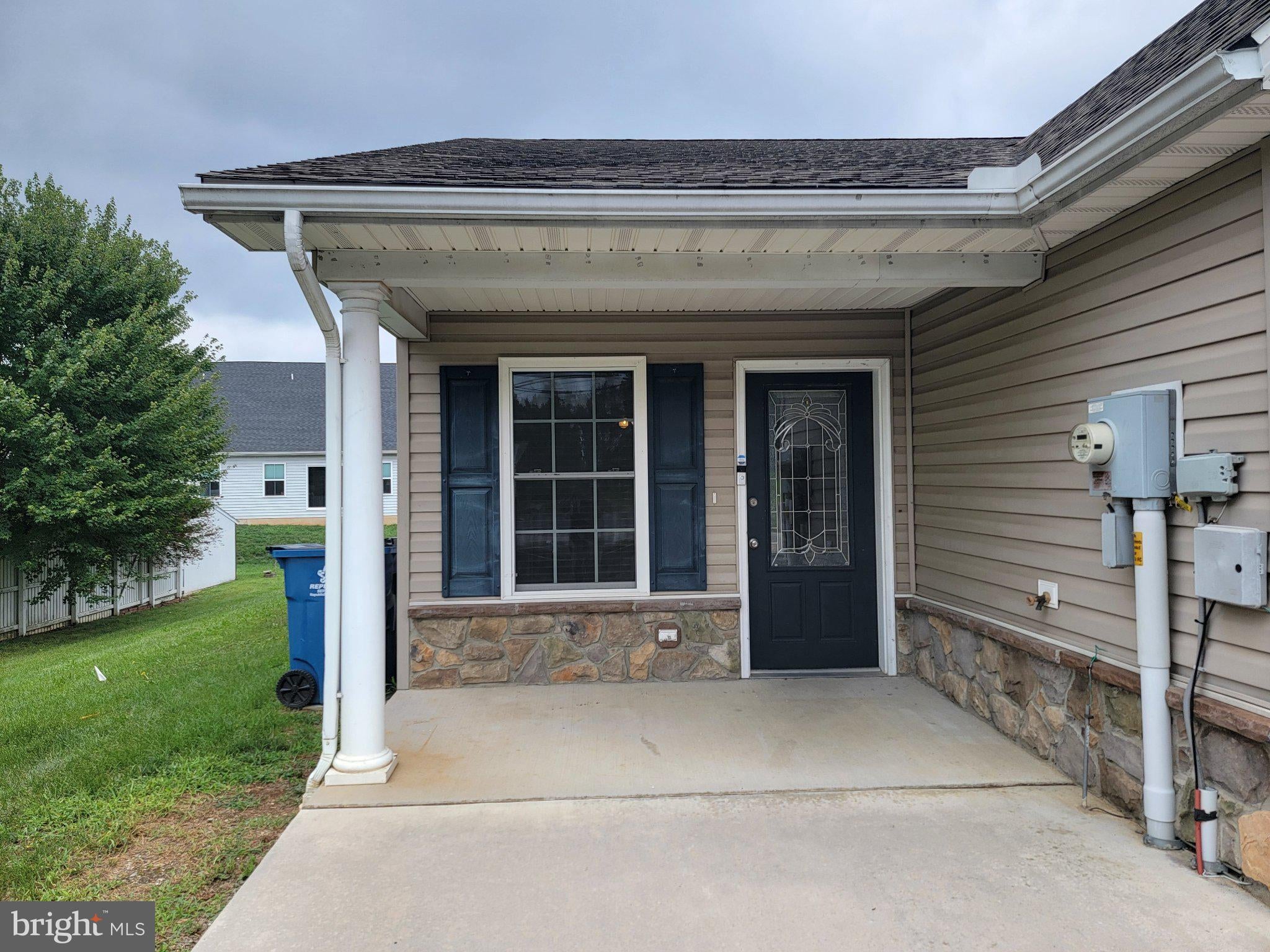 1049 NEWVILLE ROAD