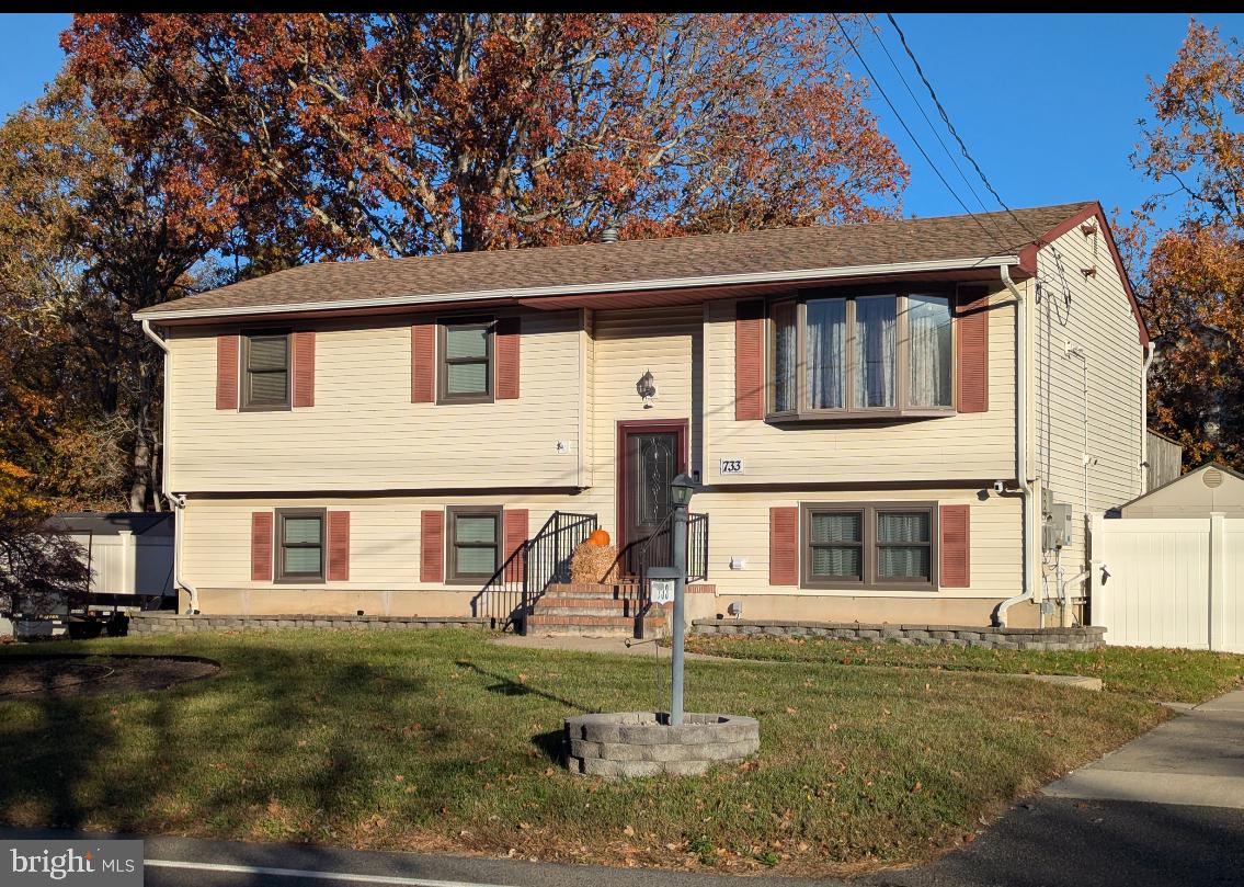 733 COMMONWEALTH BOULEVARD