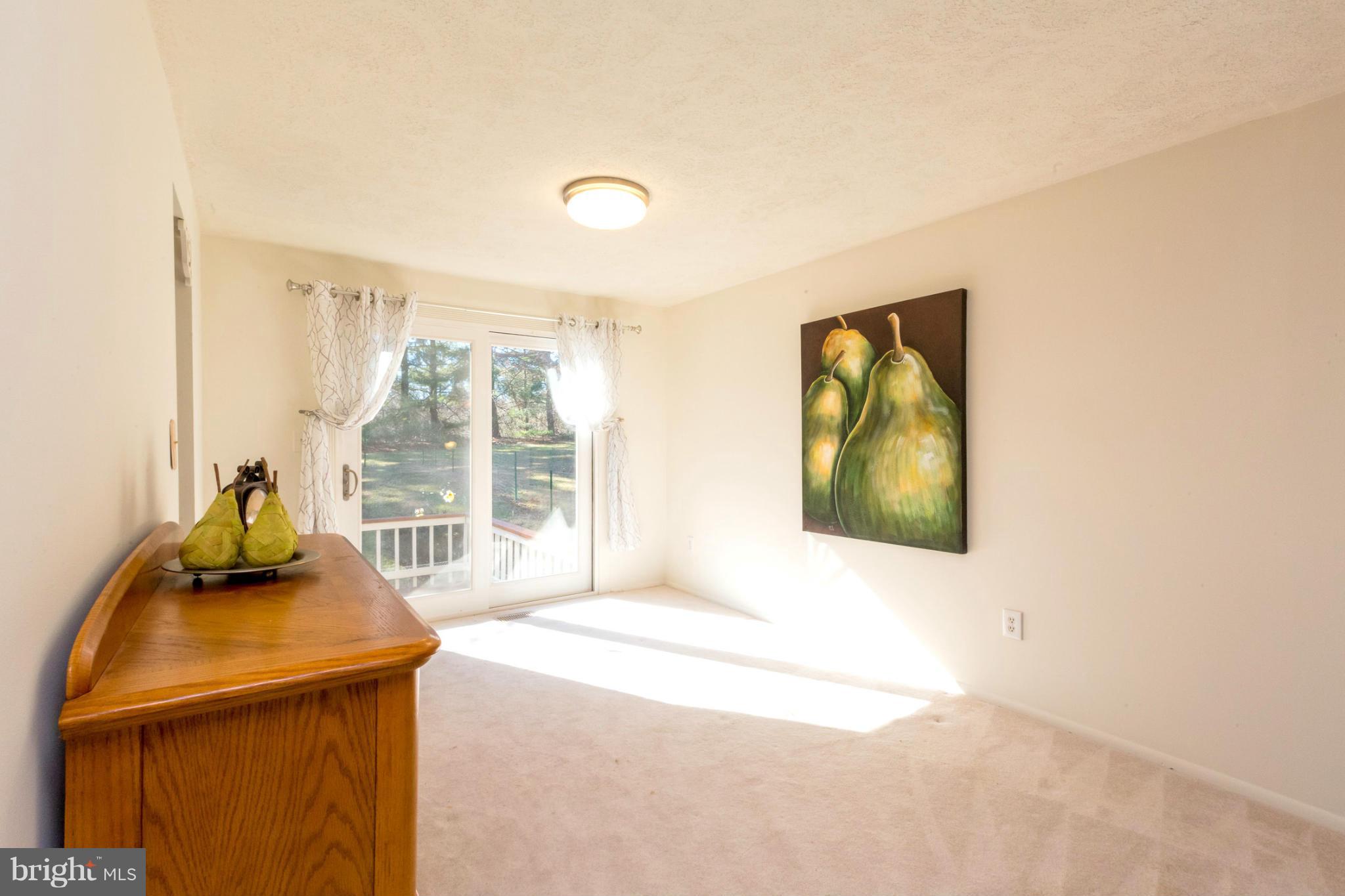 BURLEIGH MANOR - Residential