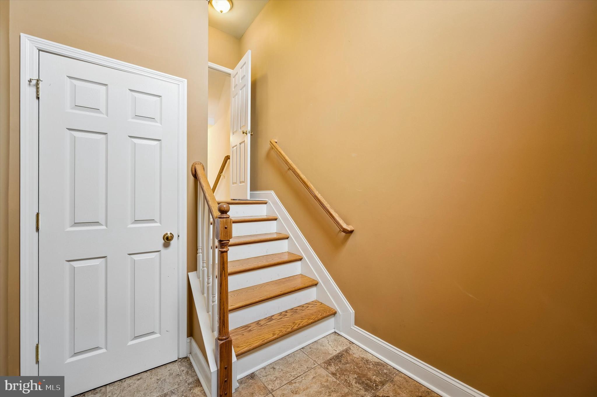 NORRISTOWN - Residential