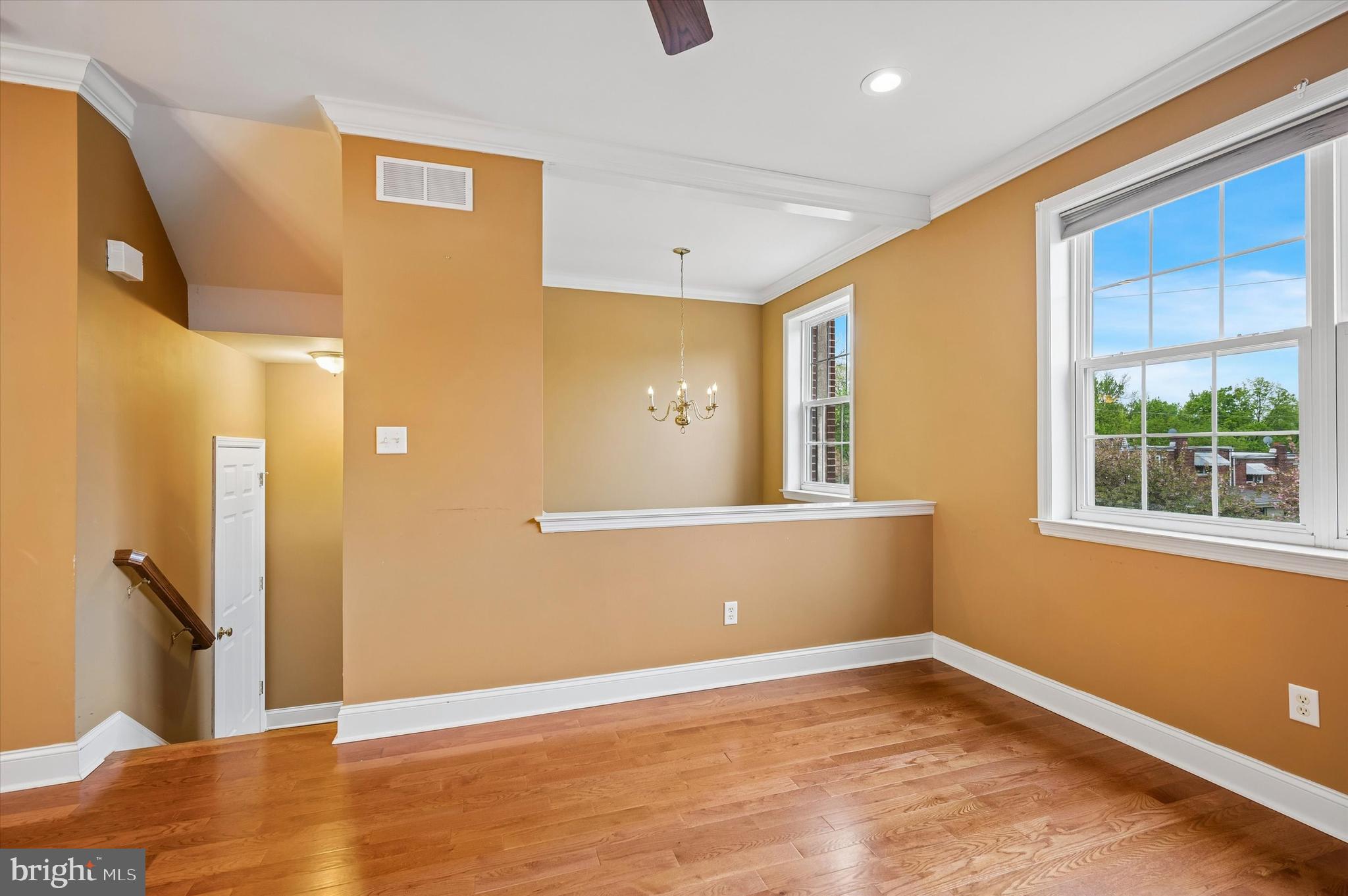 NORRISTOWN - Residential