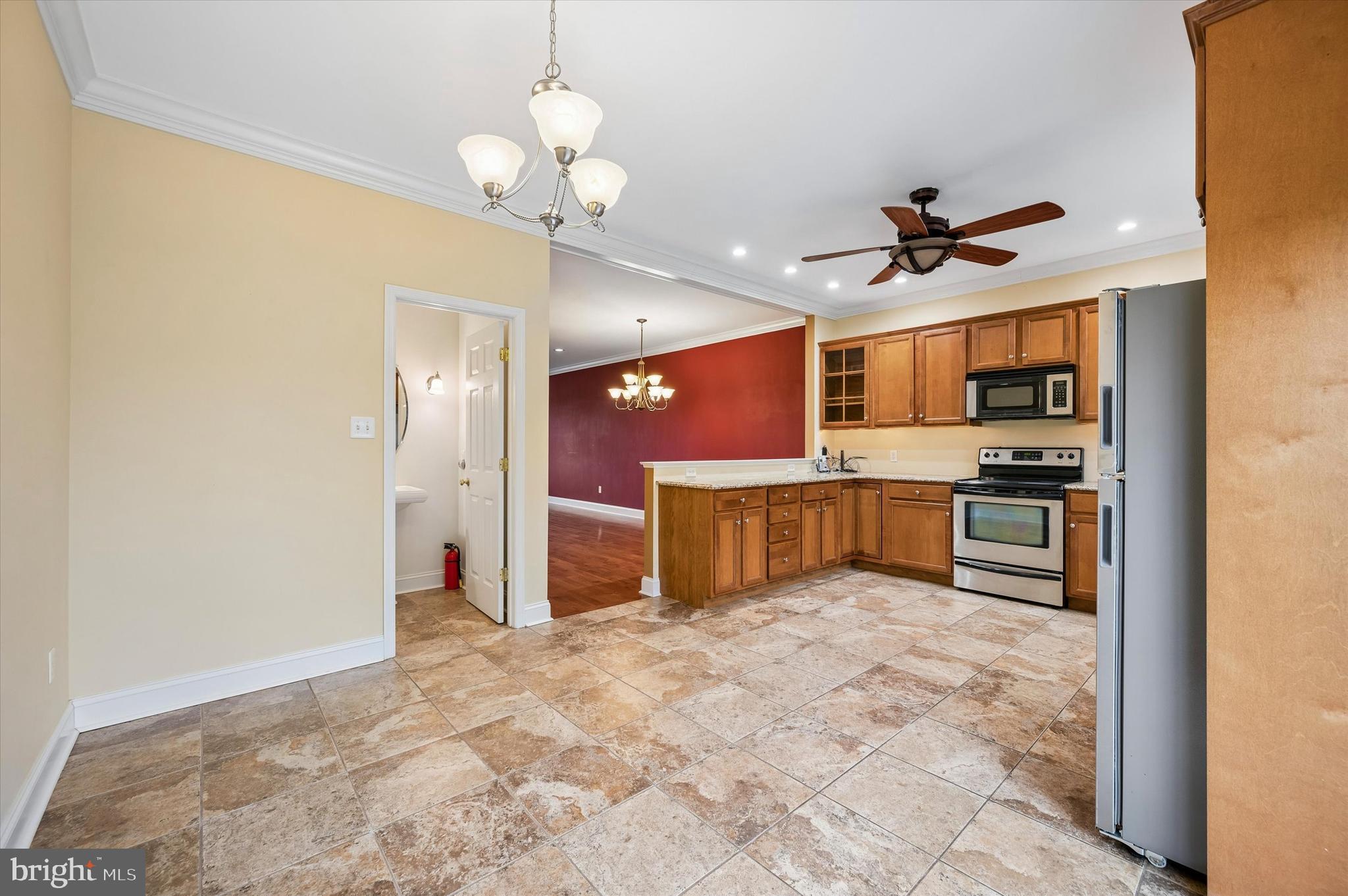 NORRISTOWN - Residential