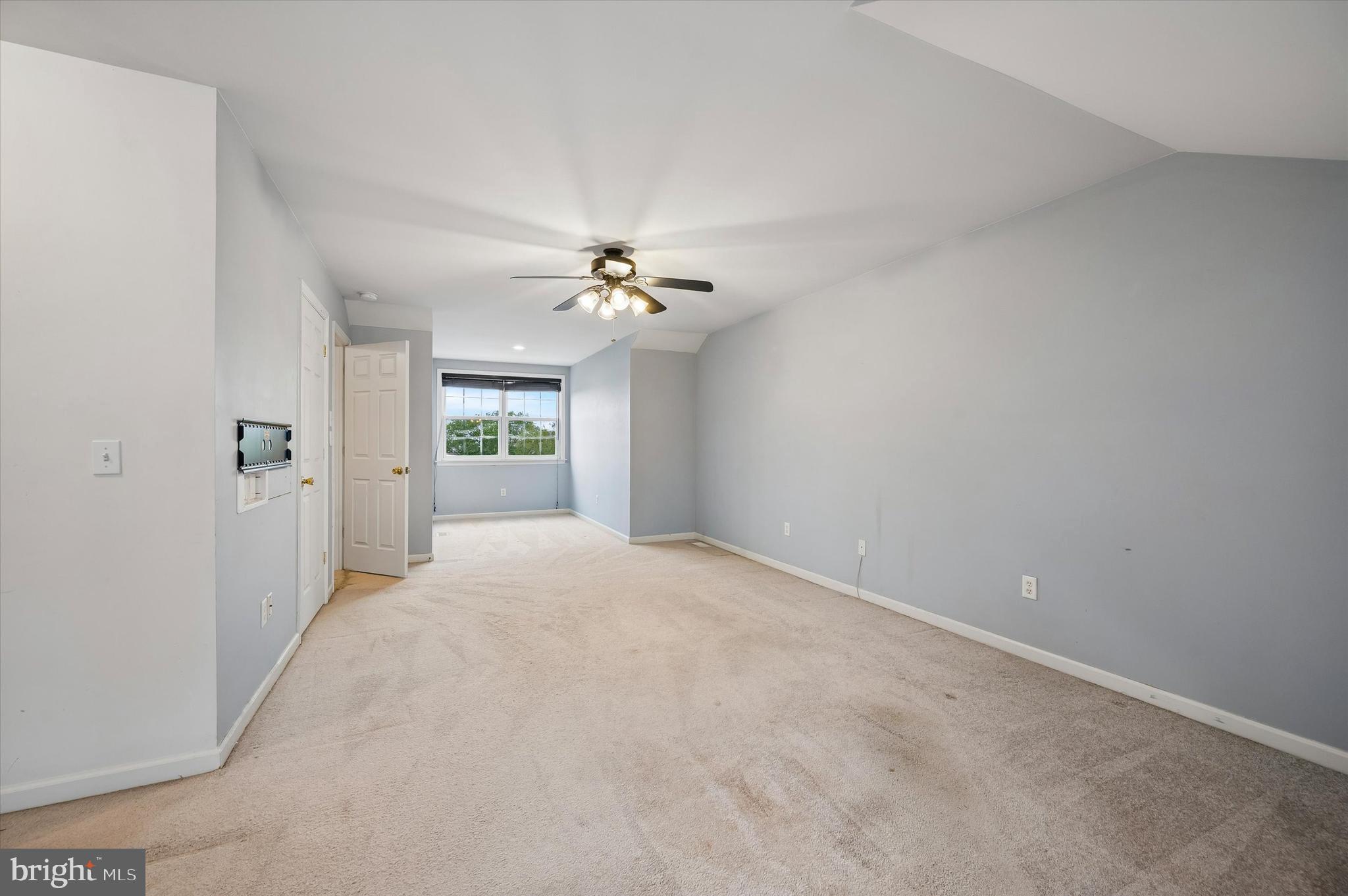 NORRISTOWN - Residential