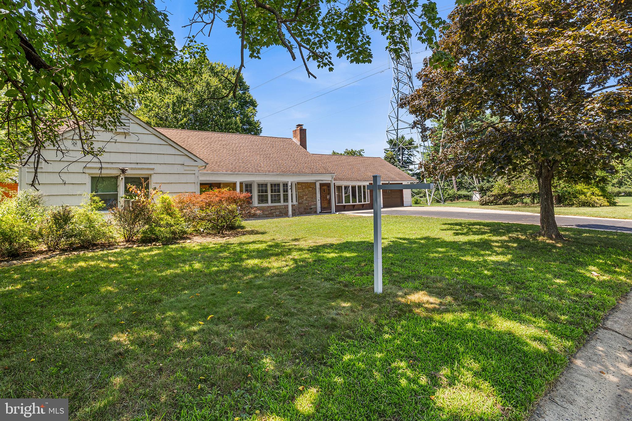 74 COUNTRY CLUB ROAD