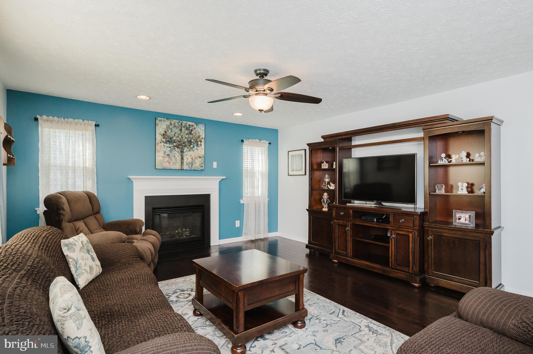 TUCHAHOE FARMS - Residential