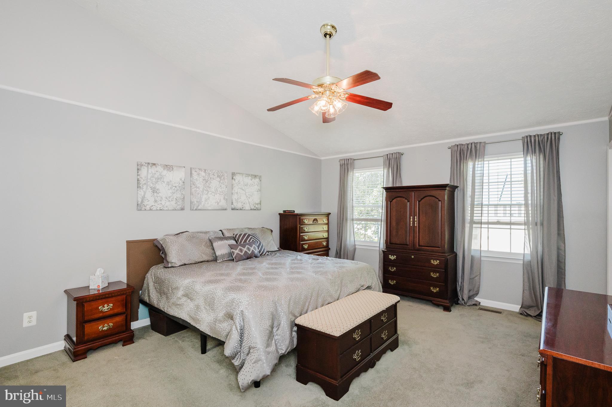 TUCHAHOE FARMS - Residential