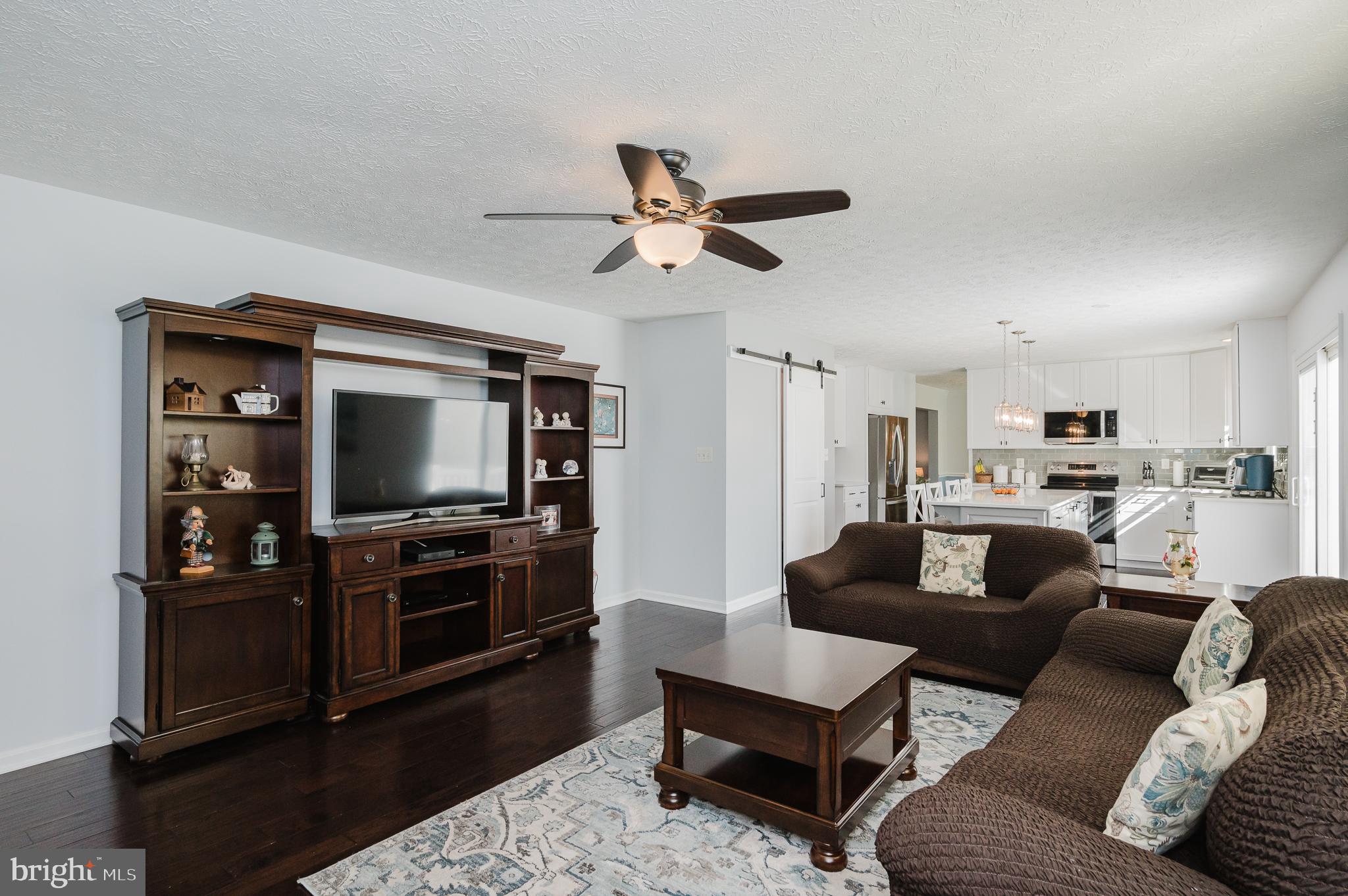 TUCHAHOE FARMS - Residential