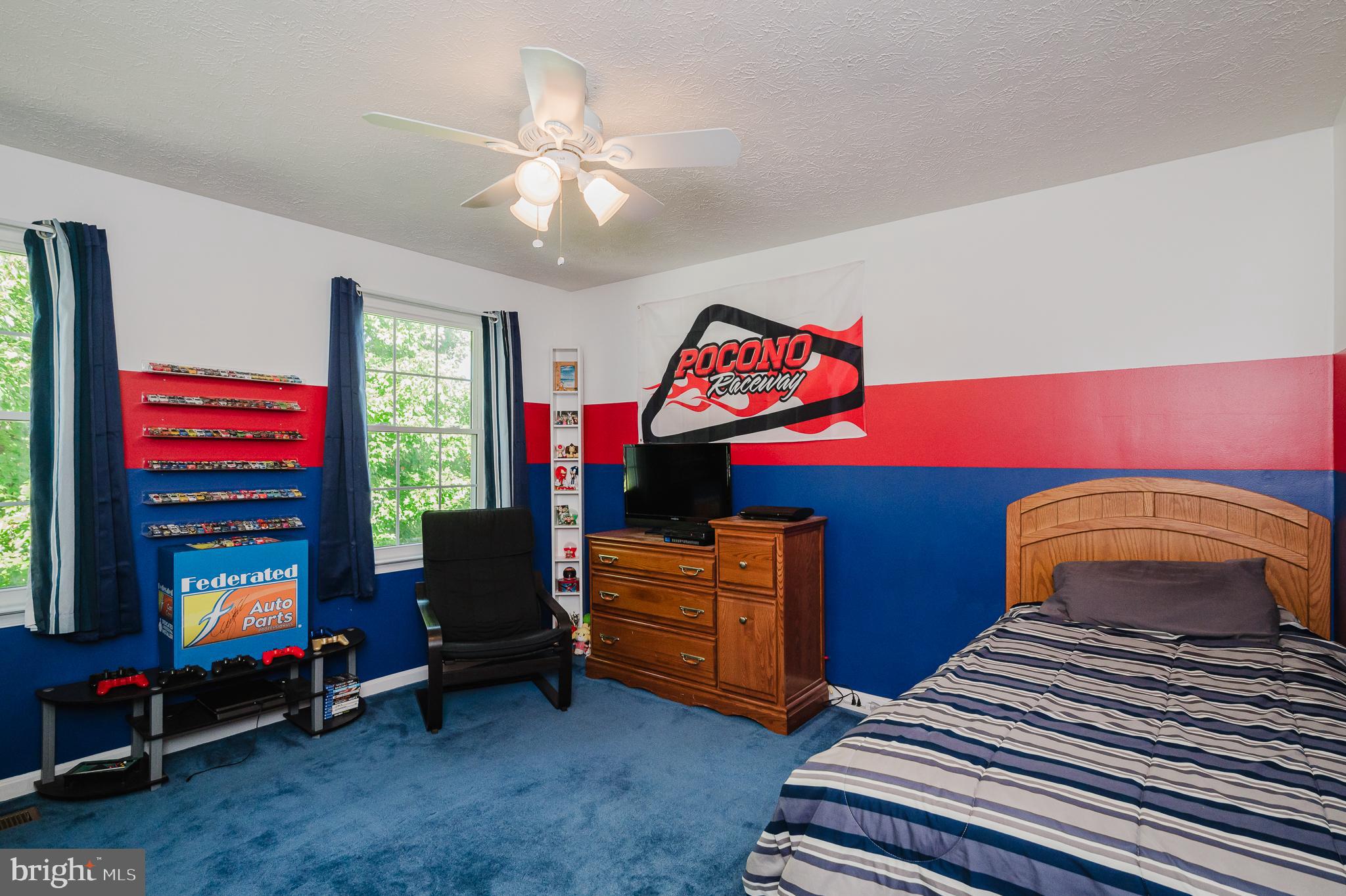 TUCHAHOE FARMS - Residential